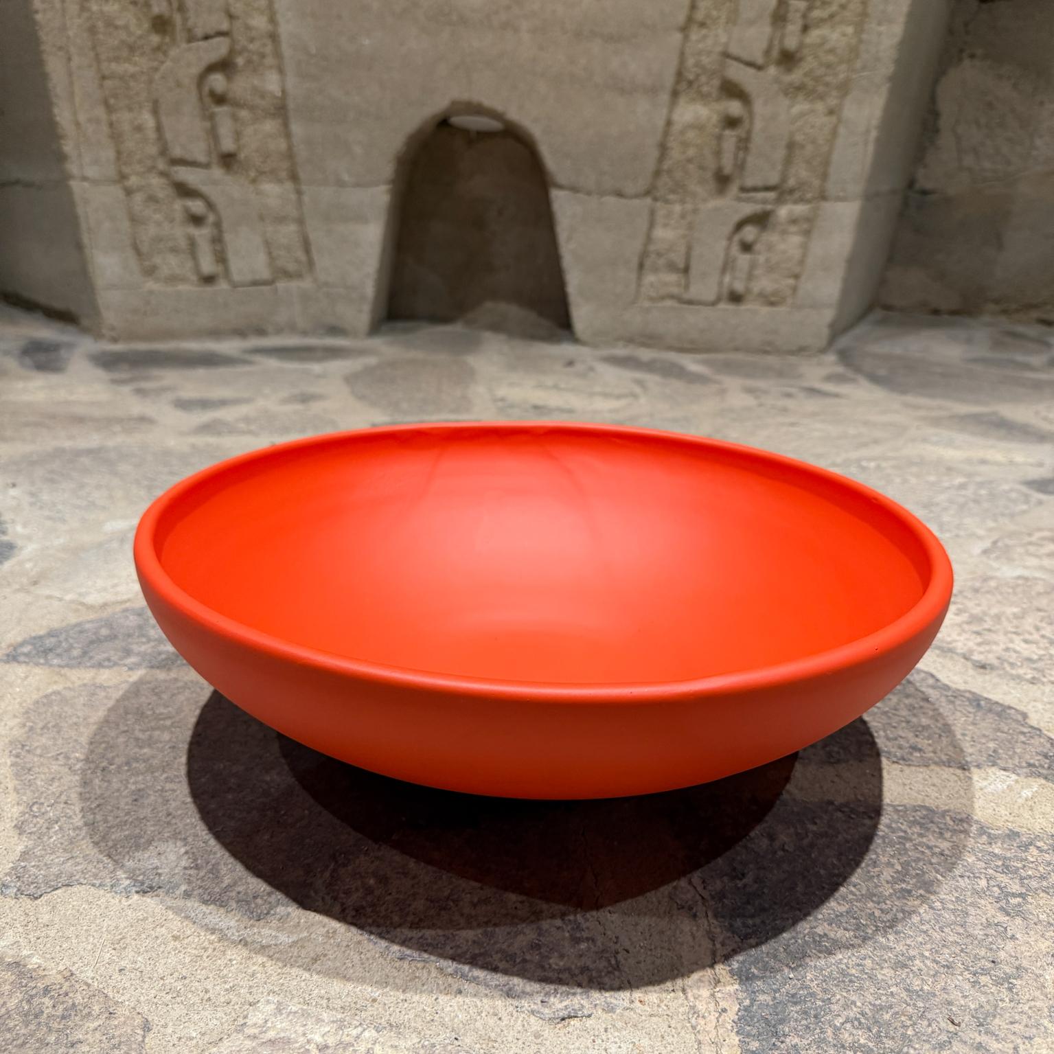 Low & Wide Gainey Pottery Pflanzgefäße Mid Century Modern Verschiedene Farben (Töpferwaren) im Angebot