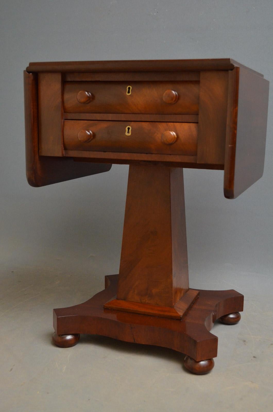 Low William IV Mahogany Work Table In Excellent Condition In Whaley Bridge, GB