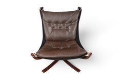 Sillón Falcon Lowback de piel marrón