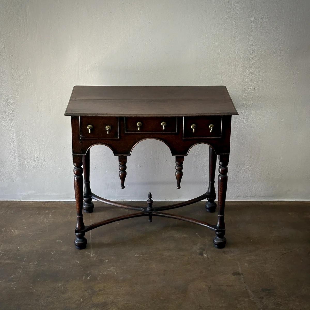 Lowboy Side Table In Good Condition For Sale In Los Angeles, CA
