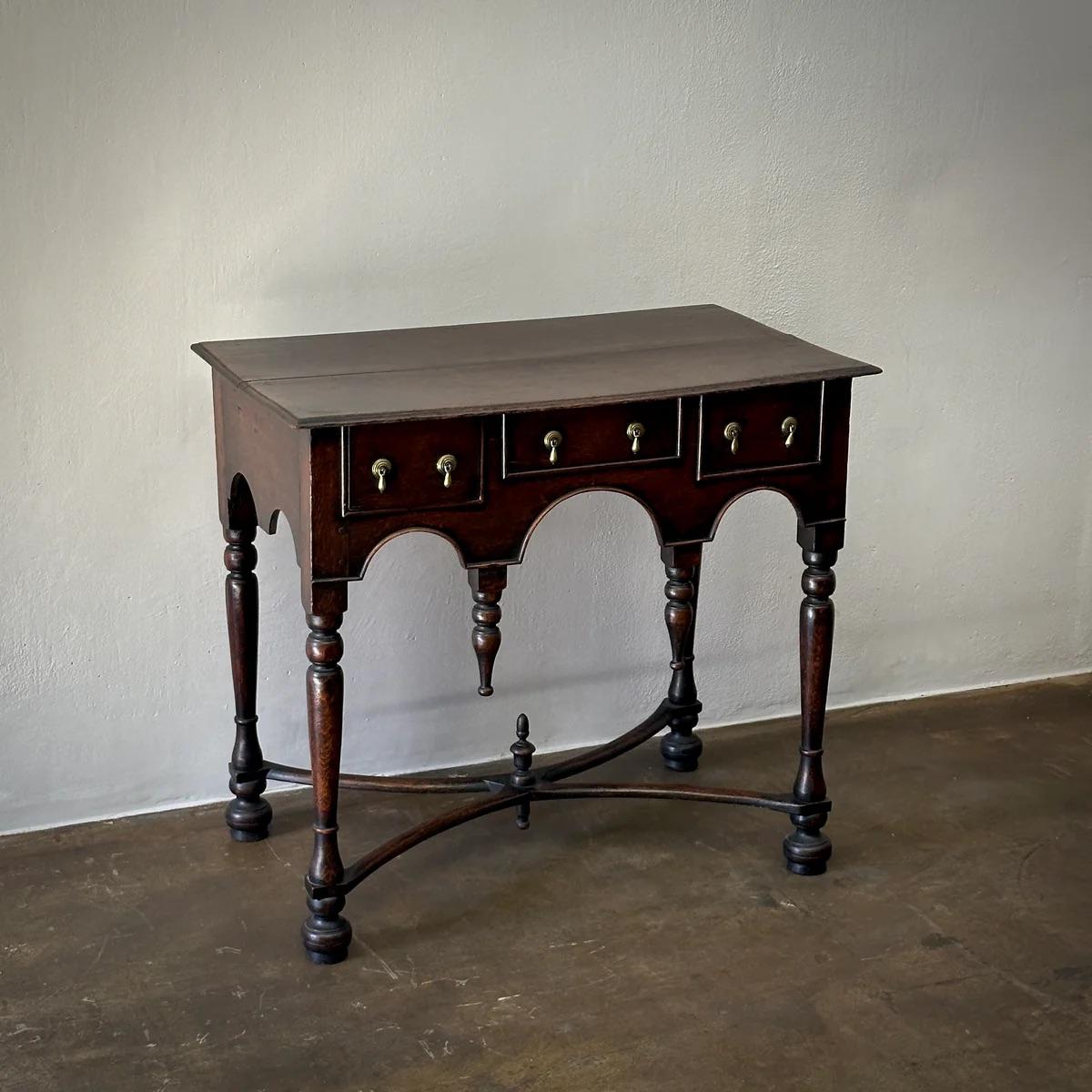 Late 18th Century Lowboy Side Table For Sale