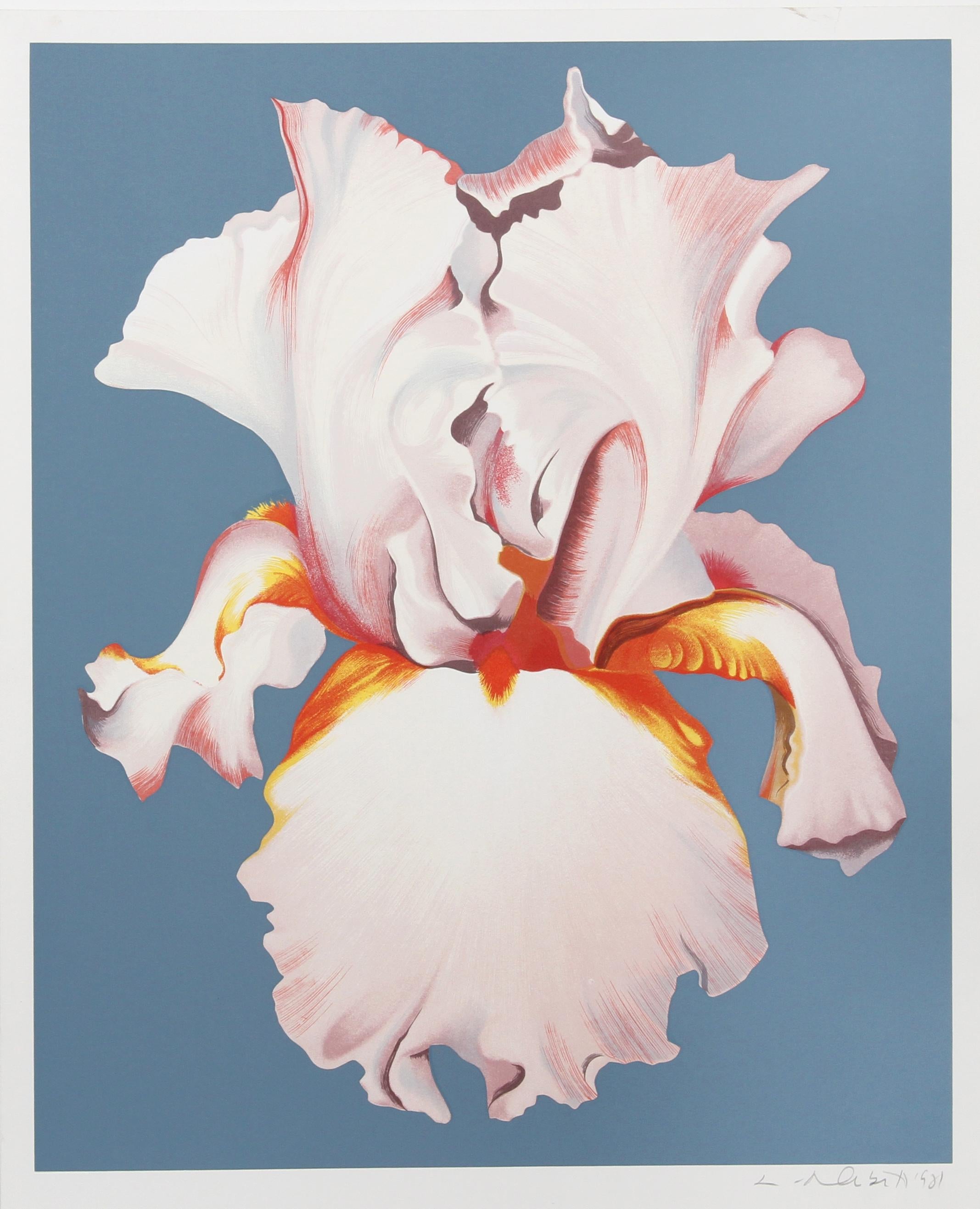 Weißer weißer Iris auf Blau II, Siebdruck von Lowell Nesbitt