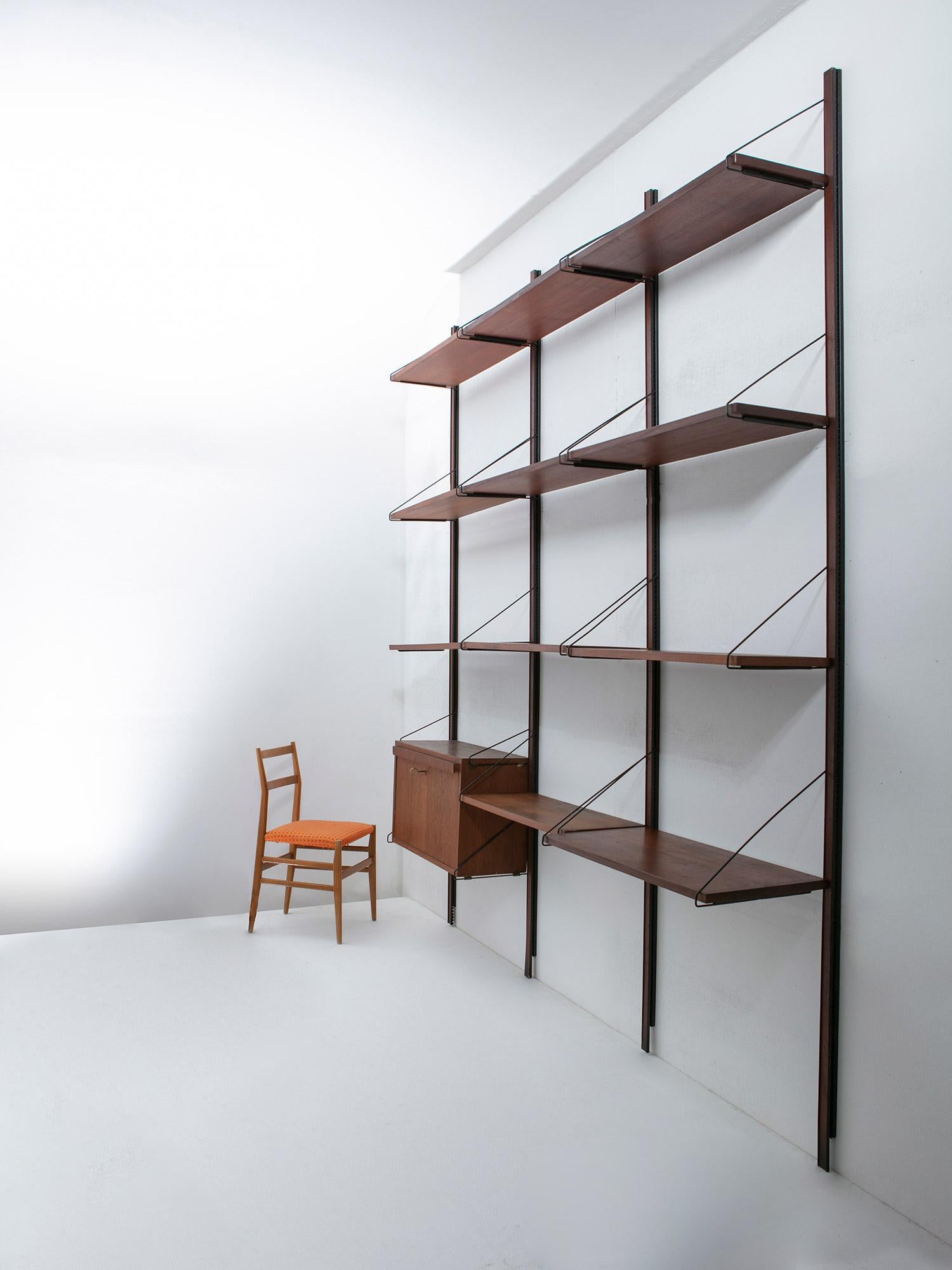 LP 3 Bookcase by Giorgio RInaldi for Rima 2