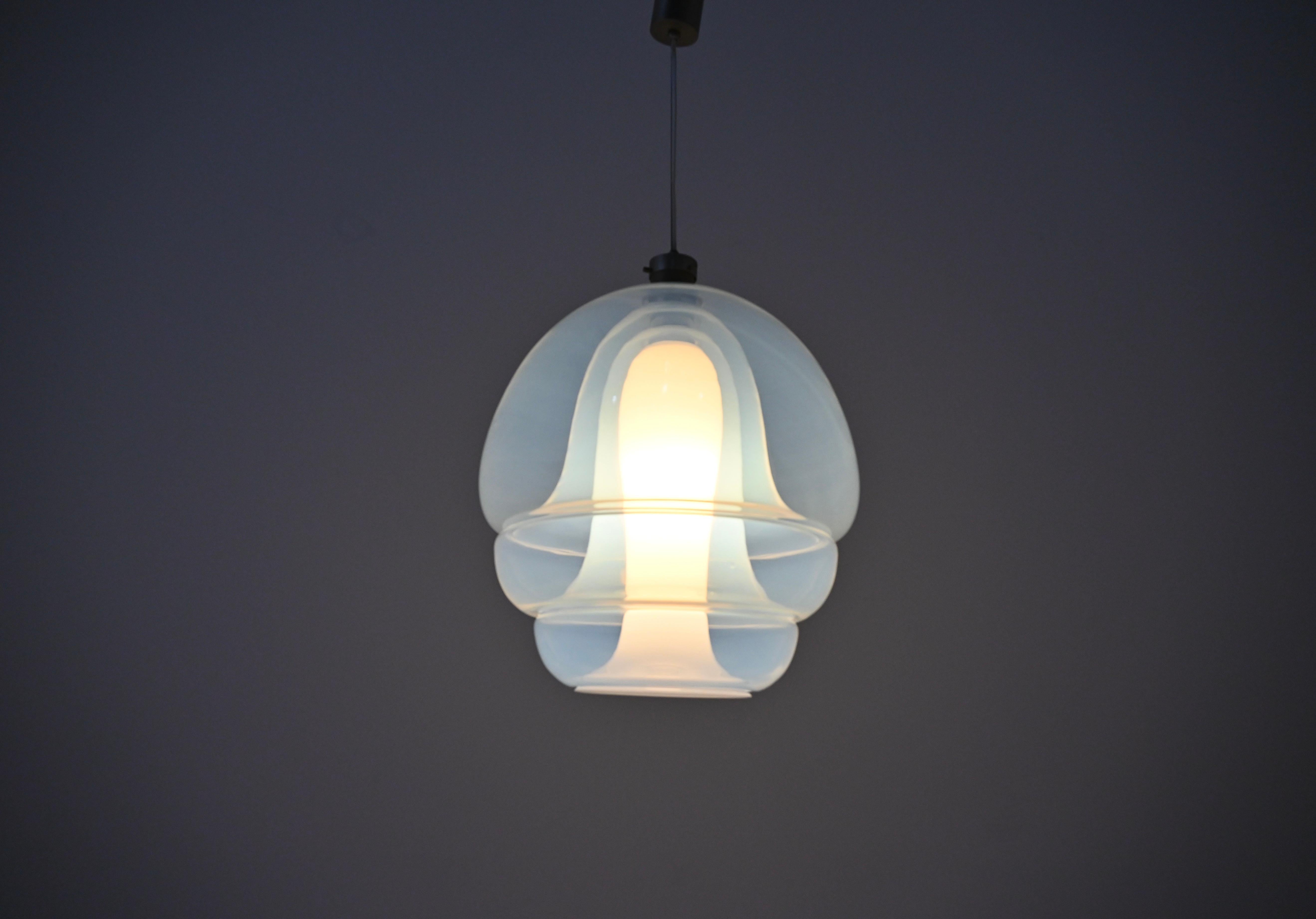 LS 134 Medusa Glass Hanging Lamp by Carlo Nason for Mazzega, 1960s In Good Condition For Sale In bruxelles, BE