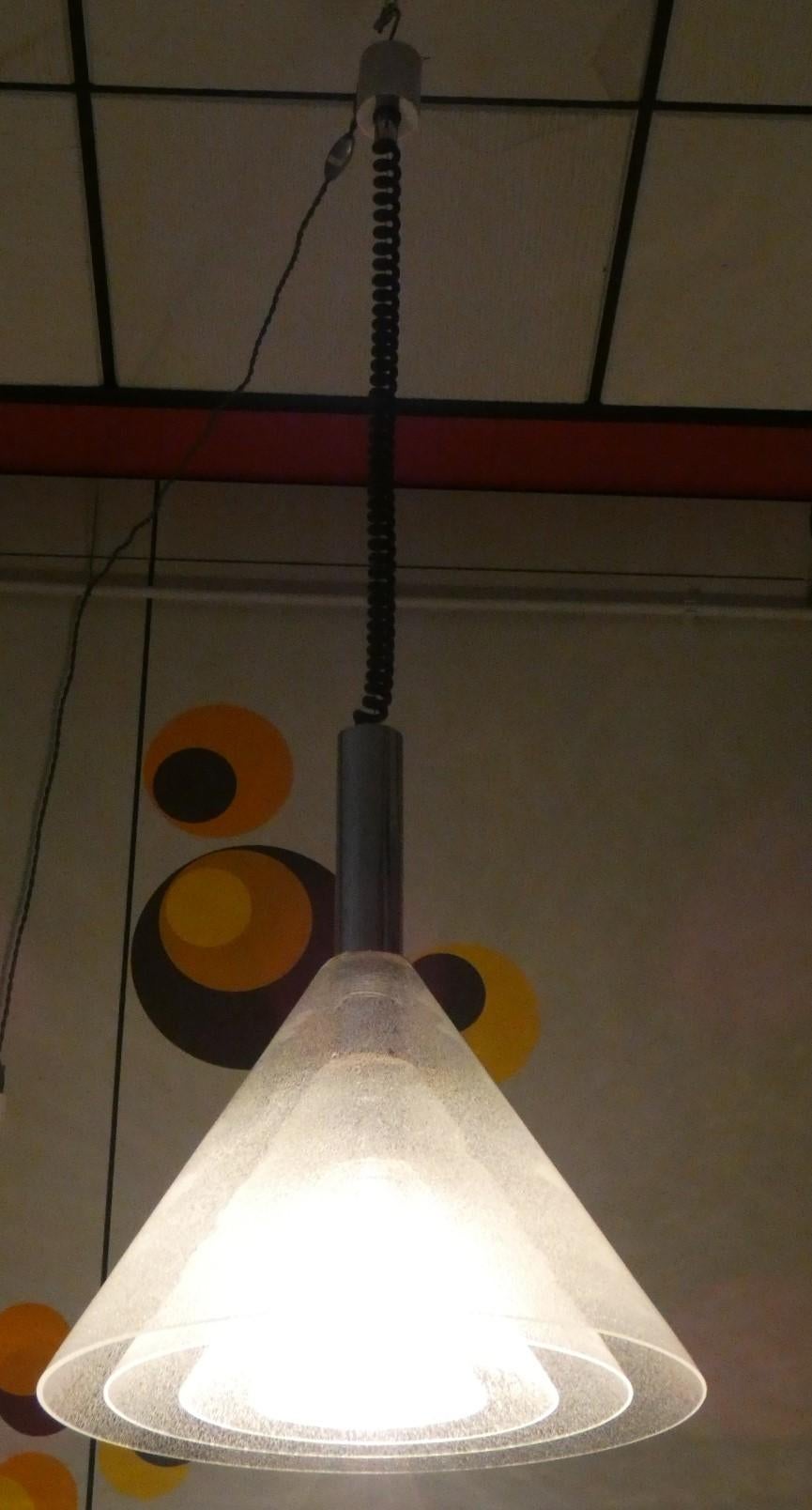 Italiano LS 174 Lampada a sospensione attribuita a Carlo Nason per Mazzega in vendita