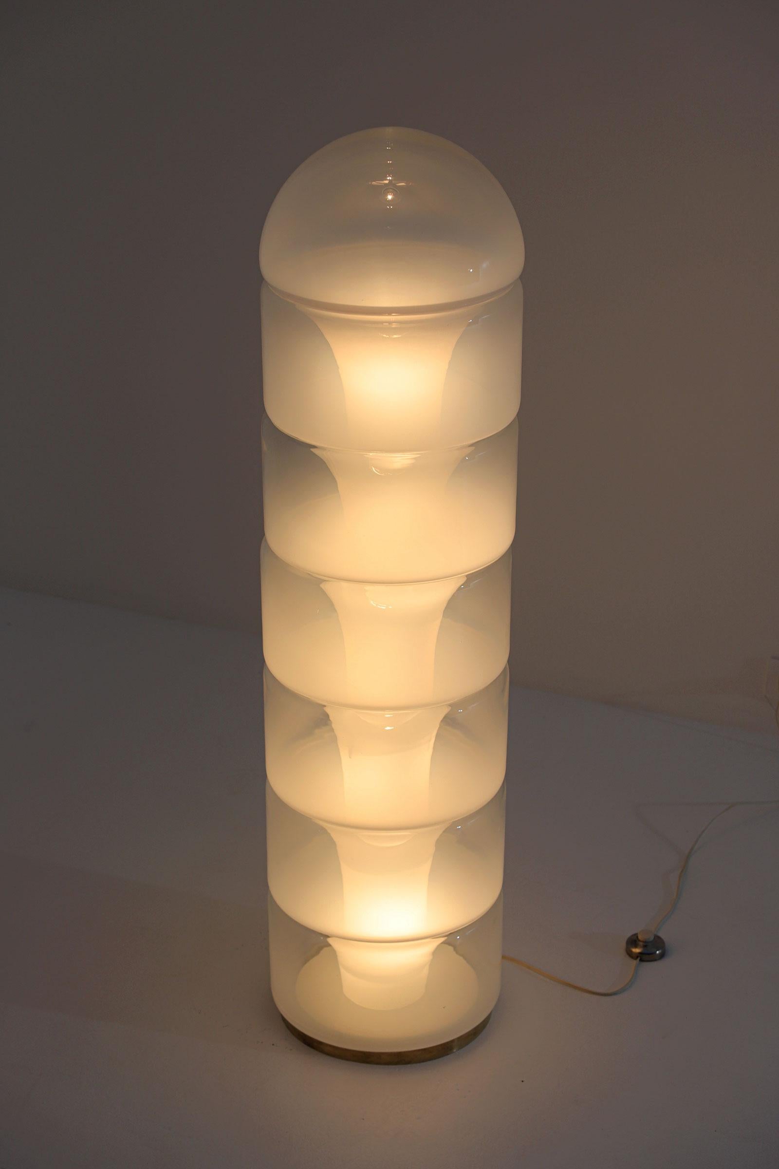 LT316 Floor Lamp by Carlo Nason for Mazzega In Good Condition In Antwerpen, Antwerp