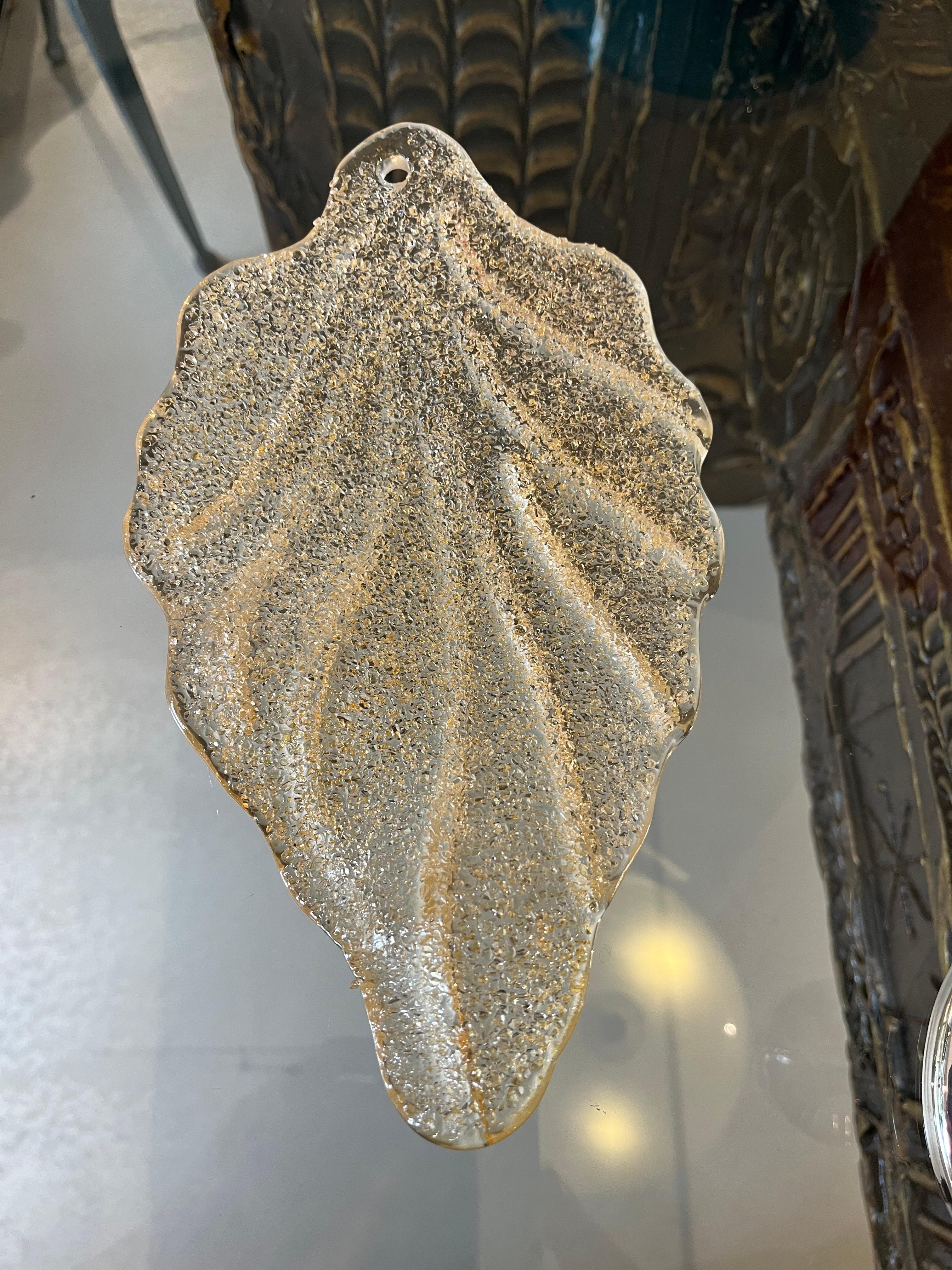 Brass ltalian Late Mid-Century Murano Glass Chandelier with Honey-Gold leaves, 1990s For Sale