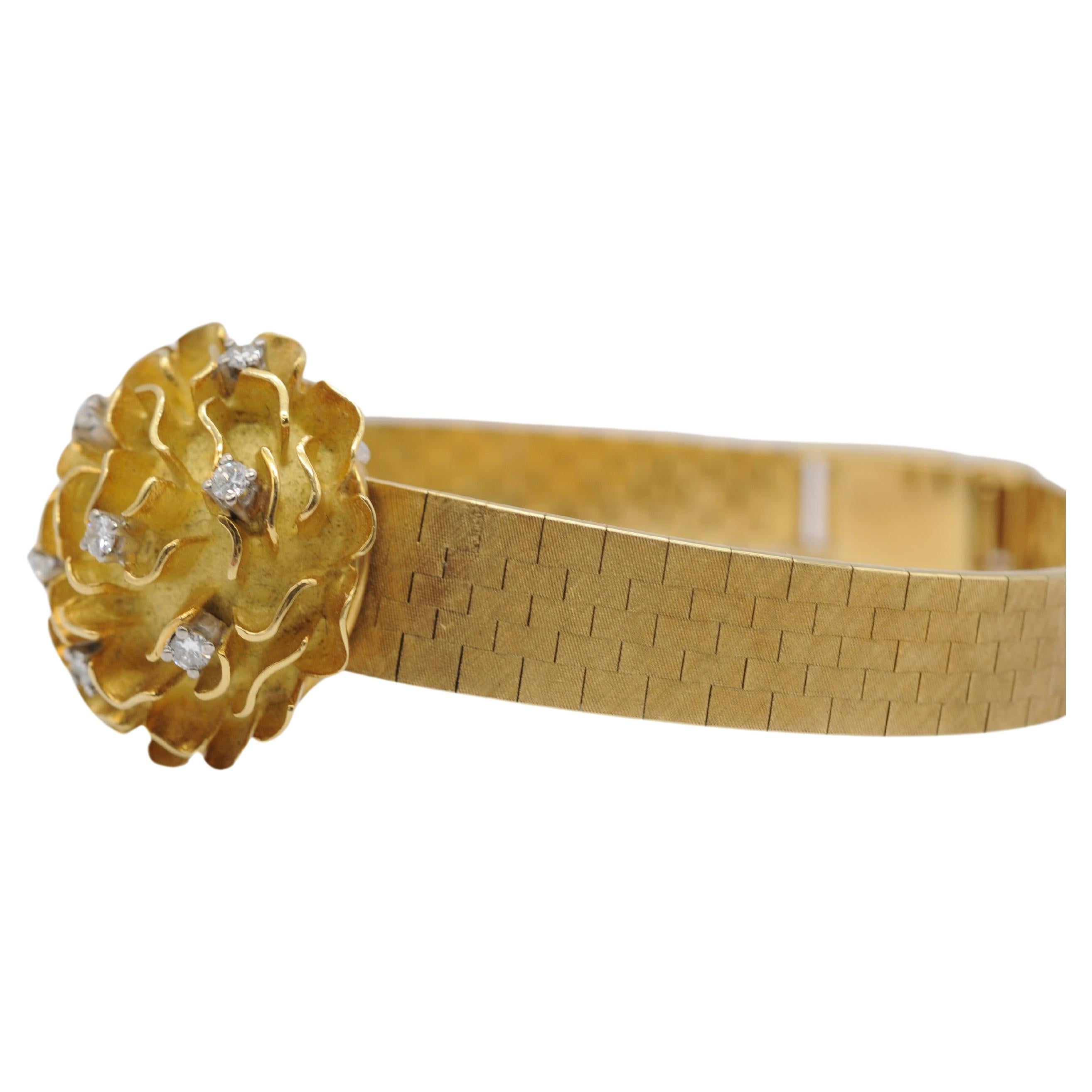 L.U. Chopard Genève Lady Cocktail Watch with Diamonds in 18k Yellow Gold In Good Condition In Berlin, BE
