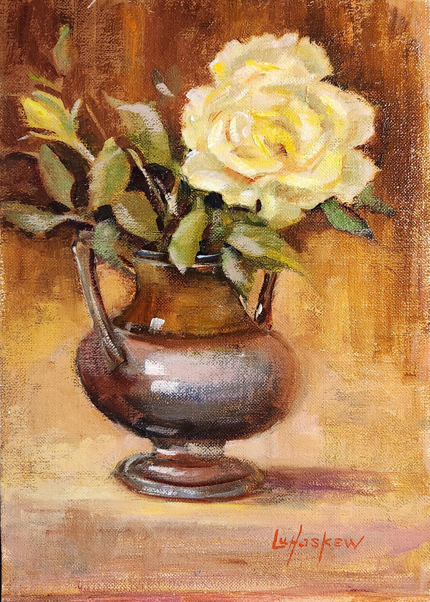 Rose jaune, huile sur carton 12 x 8 pouces - Painting de Lu Haskew