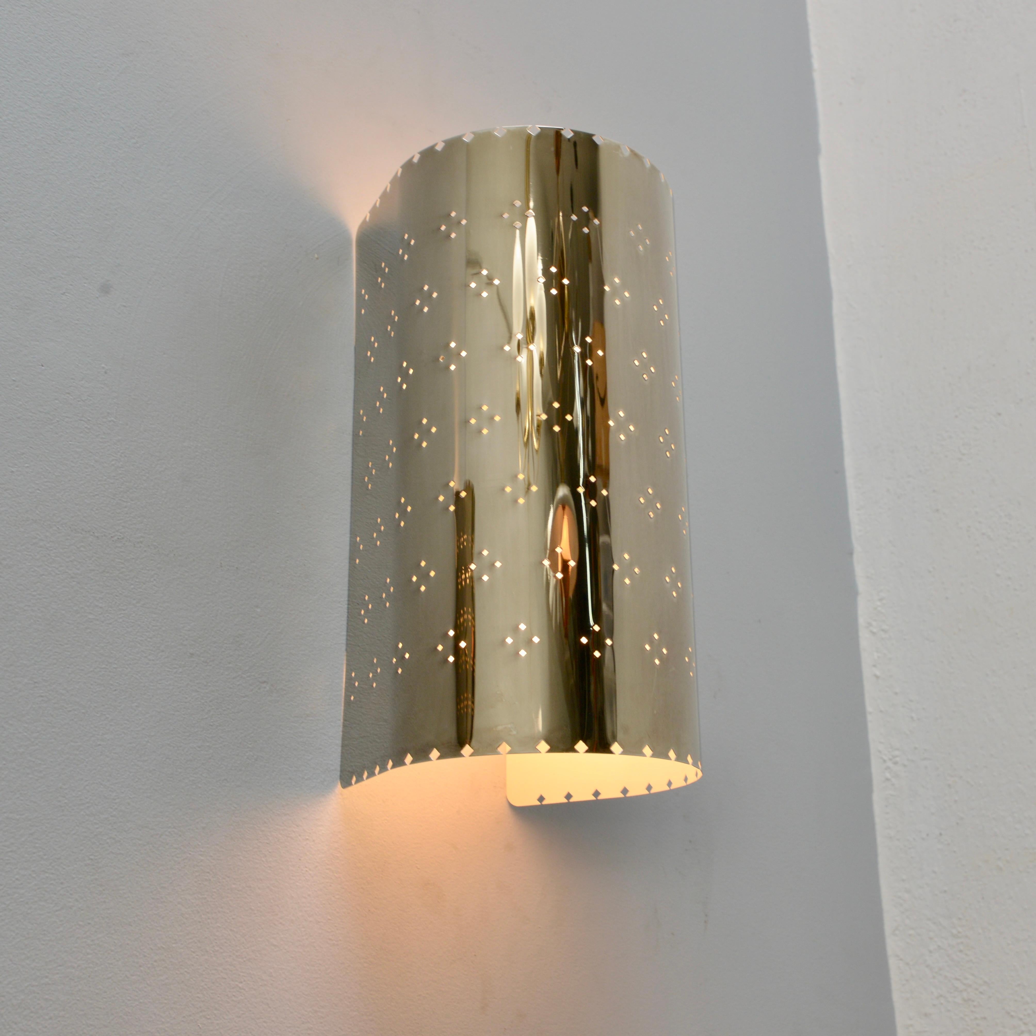 LU Louis Sconce AS Outdoor LG For Sale 4