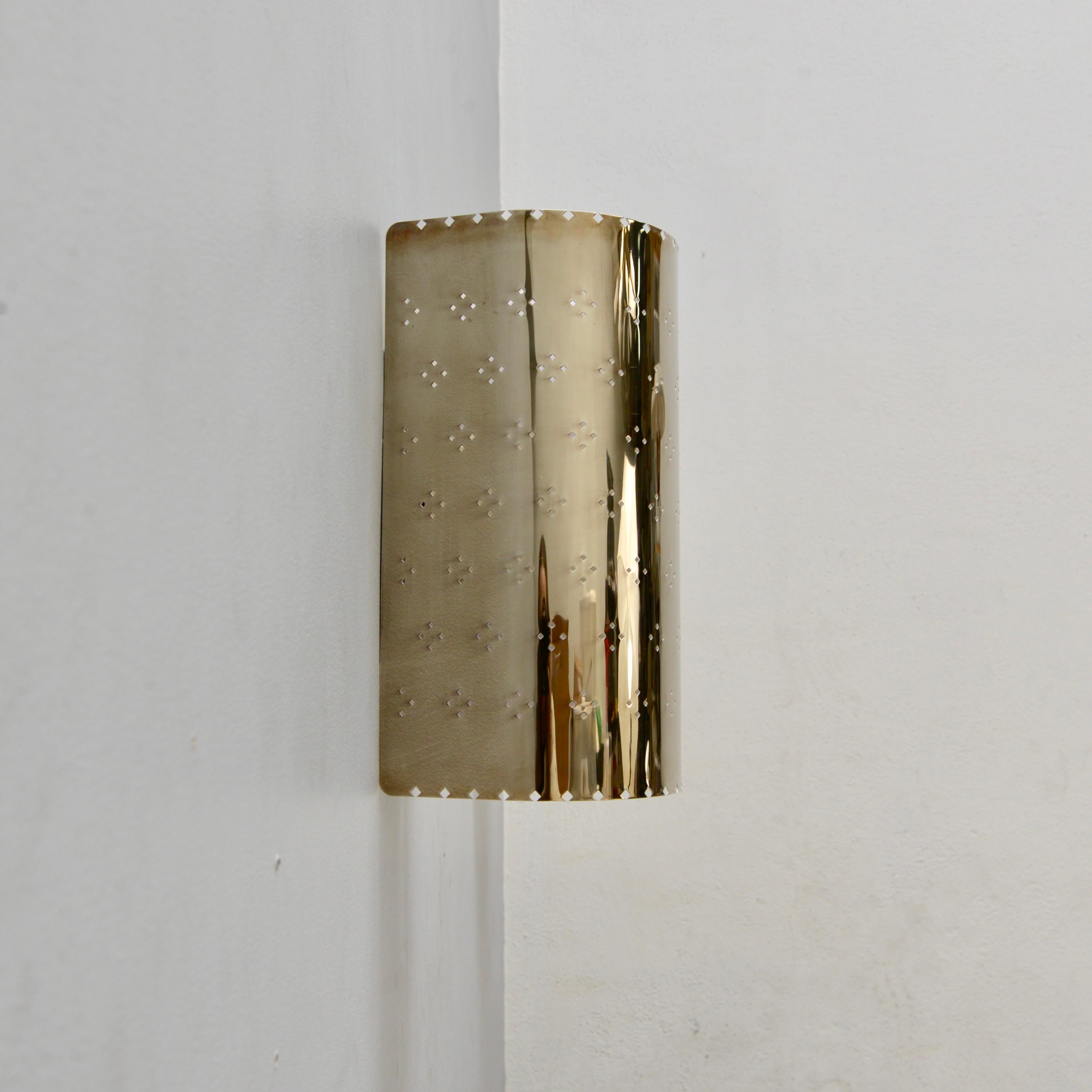 American LU Louis Sconce AS Outdoor LG For Sale