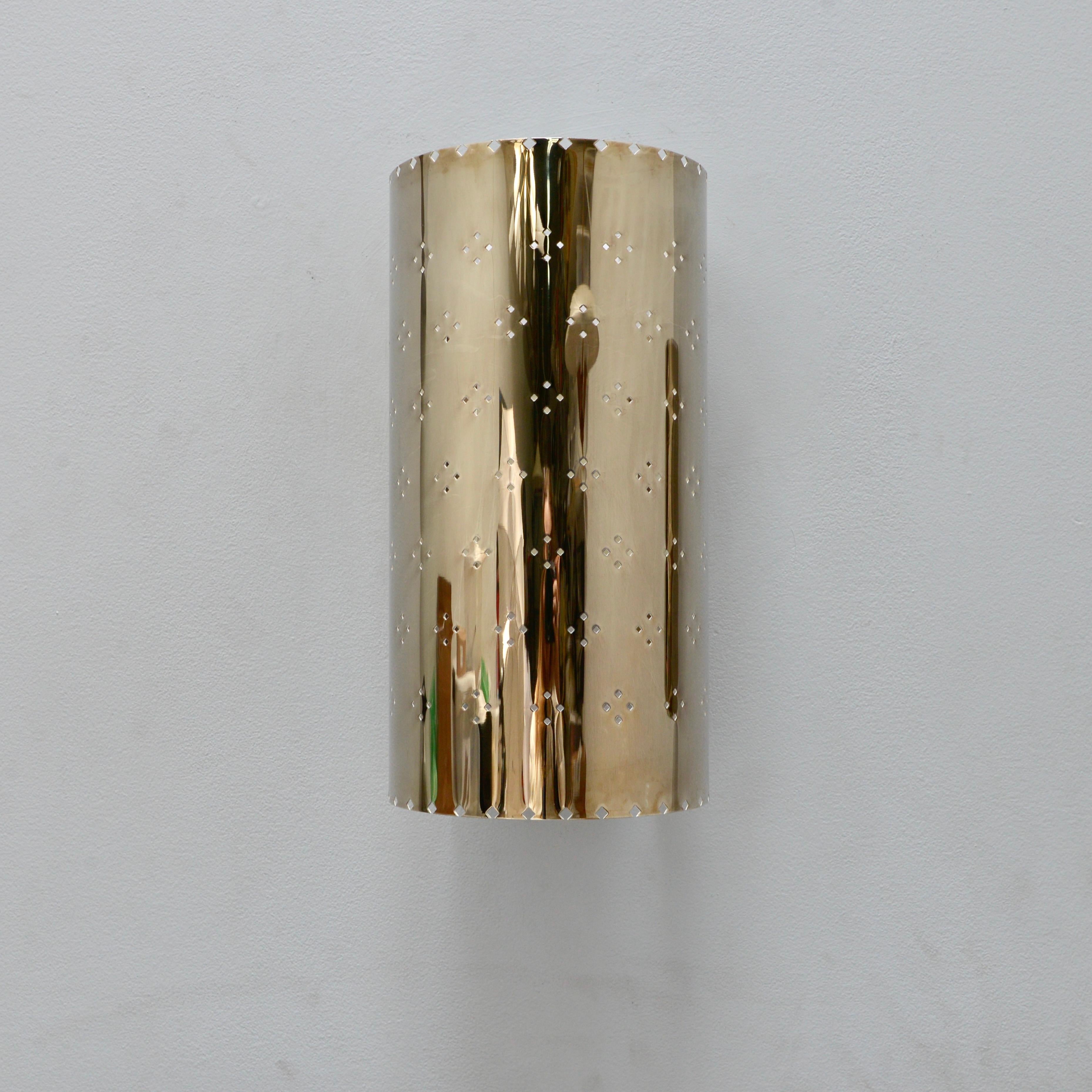 LU Louis Sconce AS Outdoor LG In New Condition For Sale In Los Angeles, CA