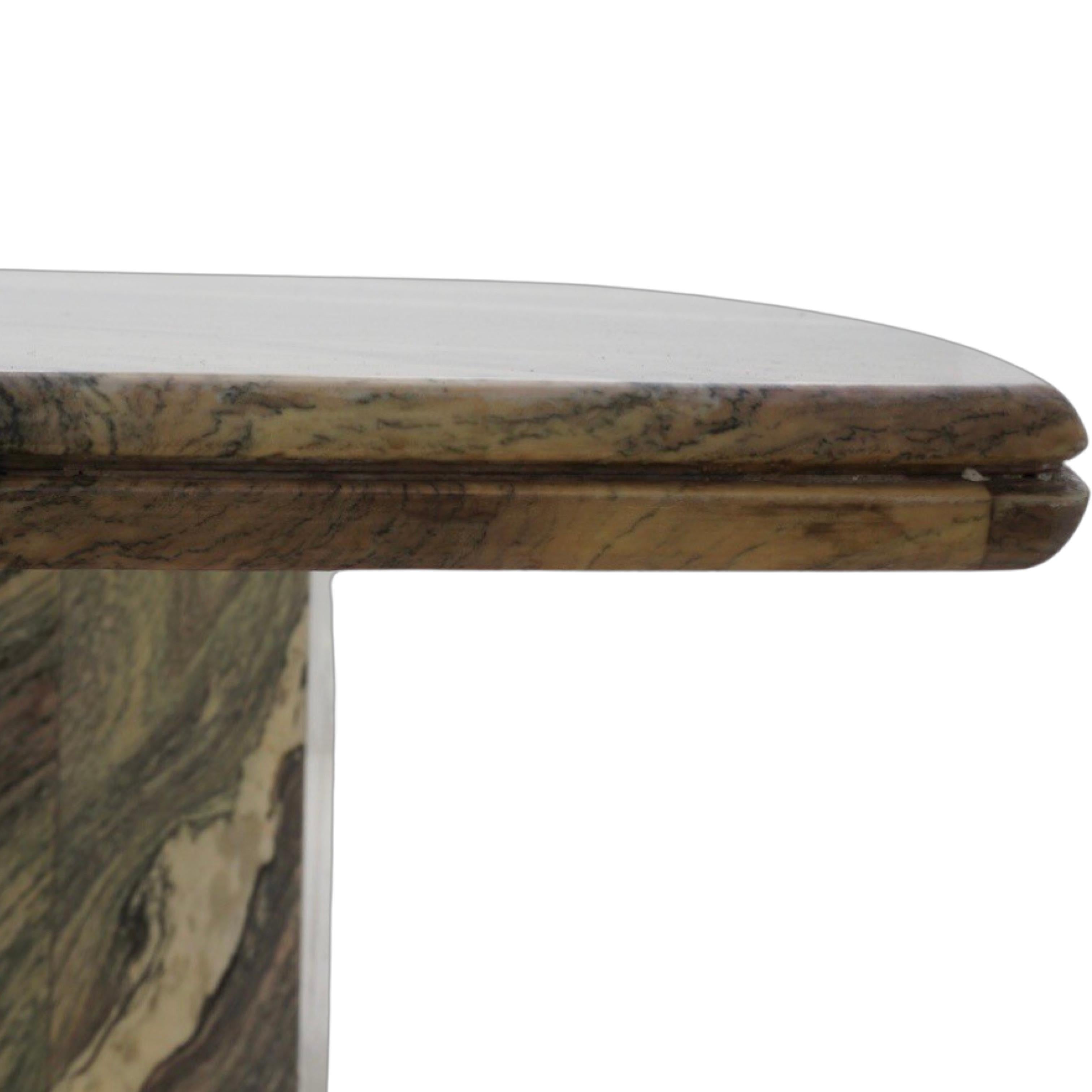 Luana Marble Dining Table, 1970s For Sale 5