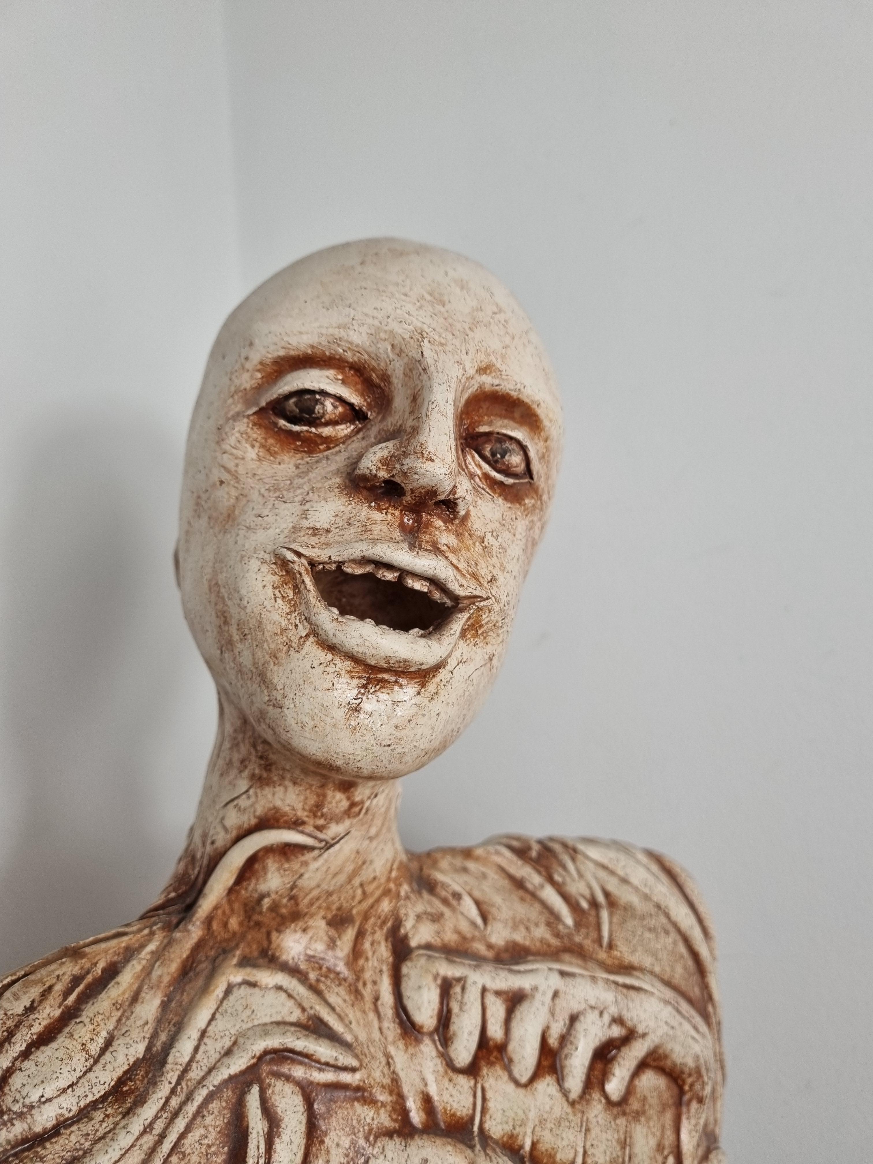 Sculpture surréaliste de LuAnne Tackett Simpson du 20ème siècle en vente 6