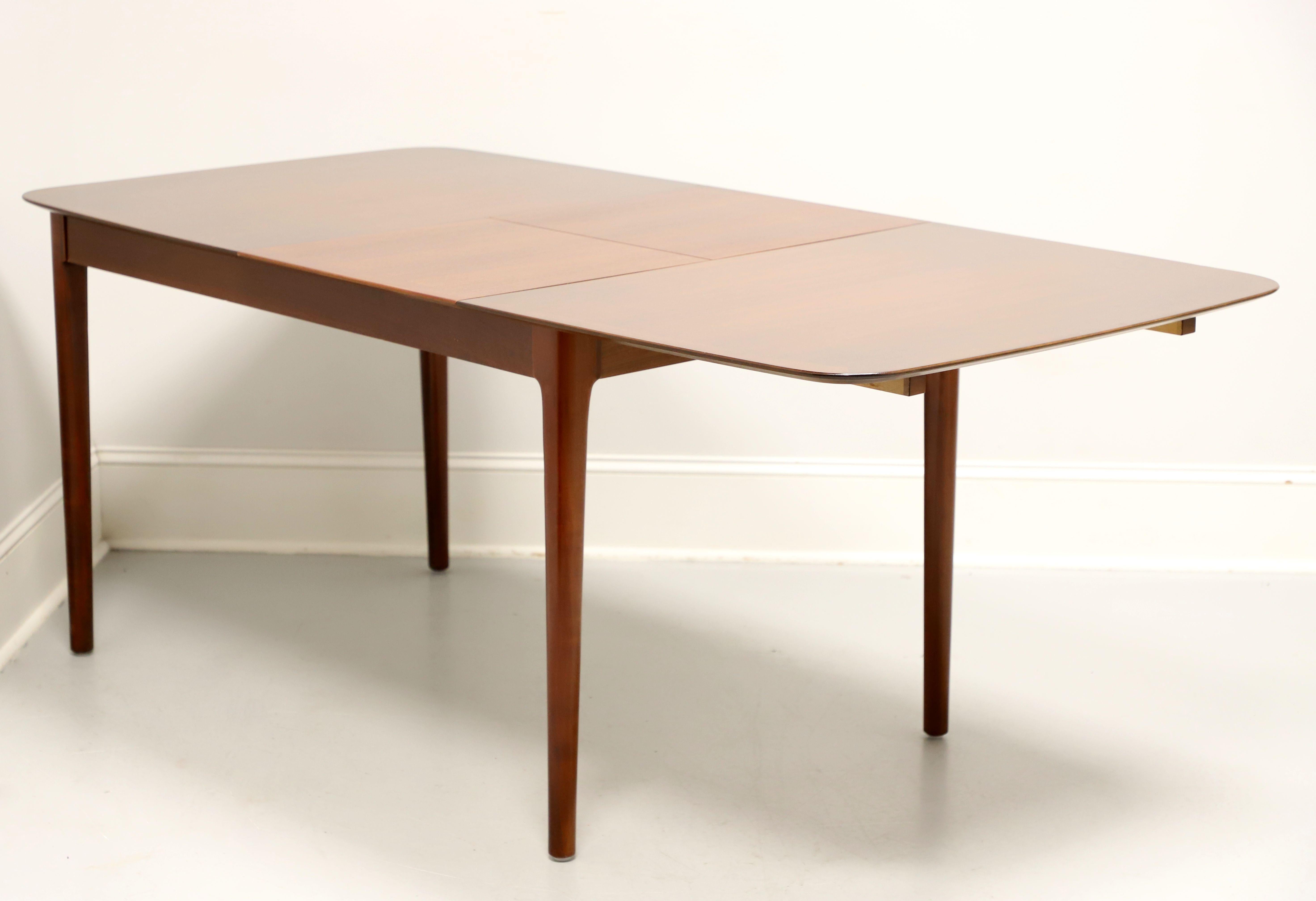 LUBKE Germany Mahogany Mid 20th Century Modern Dining Table In Good Condition In Charlotte, NC