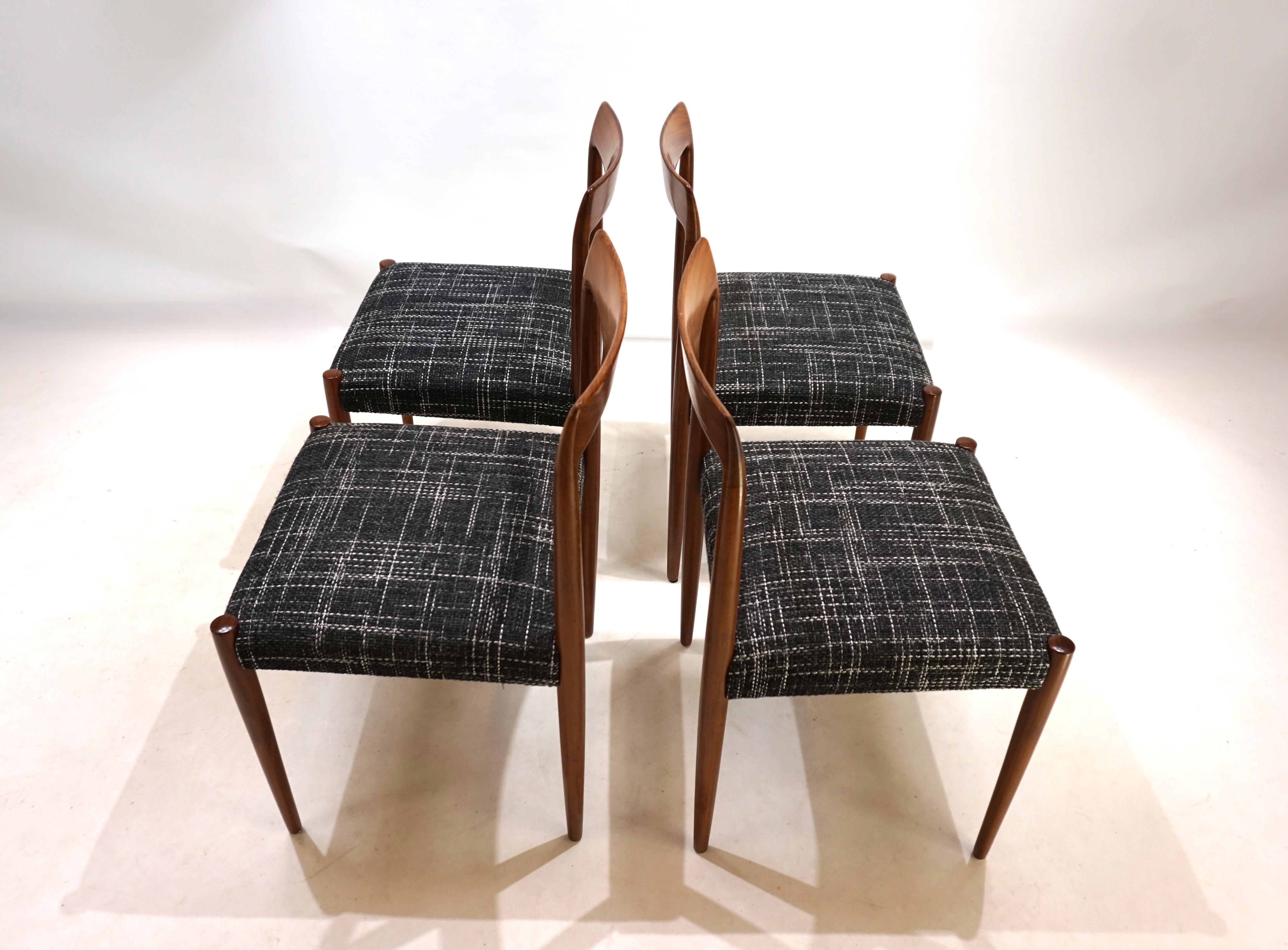 Set di 4 sedie da pranzo in teak Lübke, 1960 in vendita 5