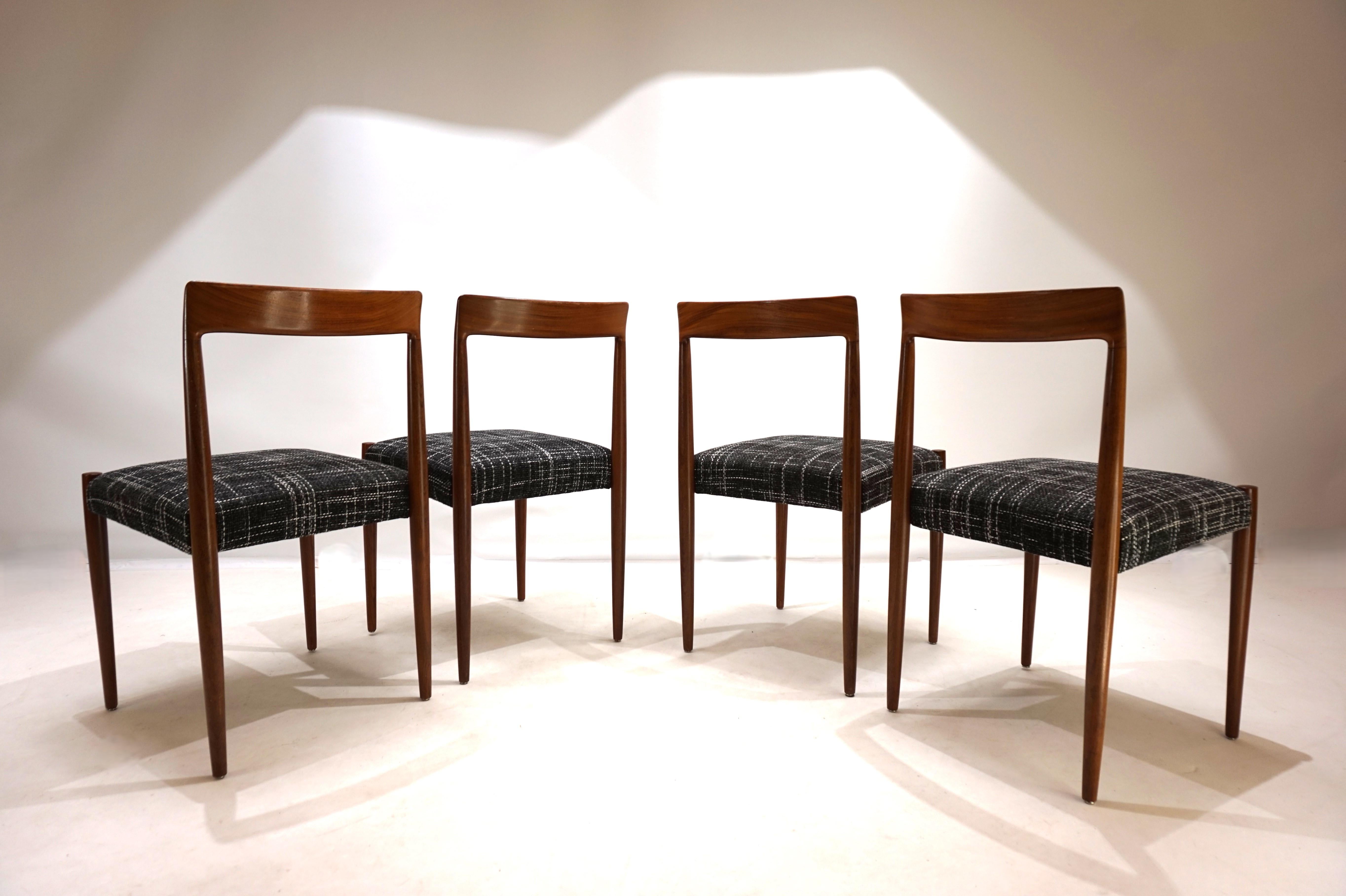 Set di 4 sedie da pranzo in teak Lübke, 1960 in vendita 6