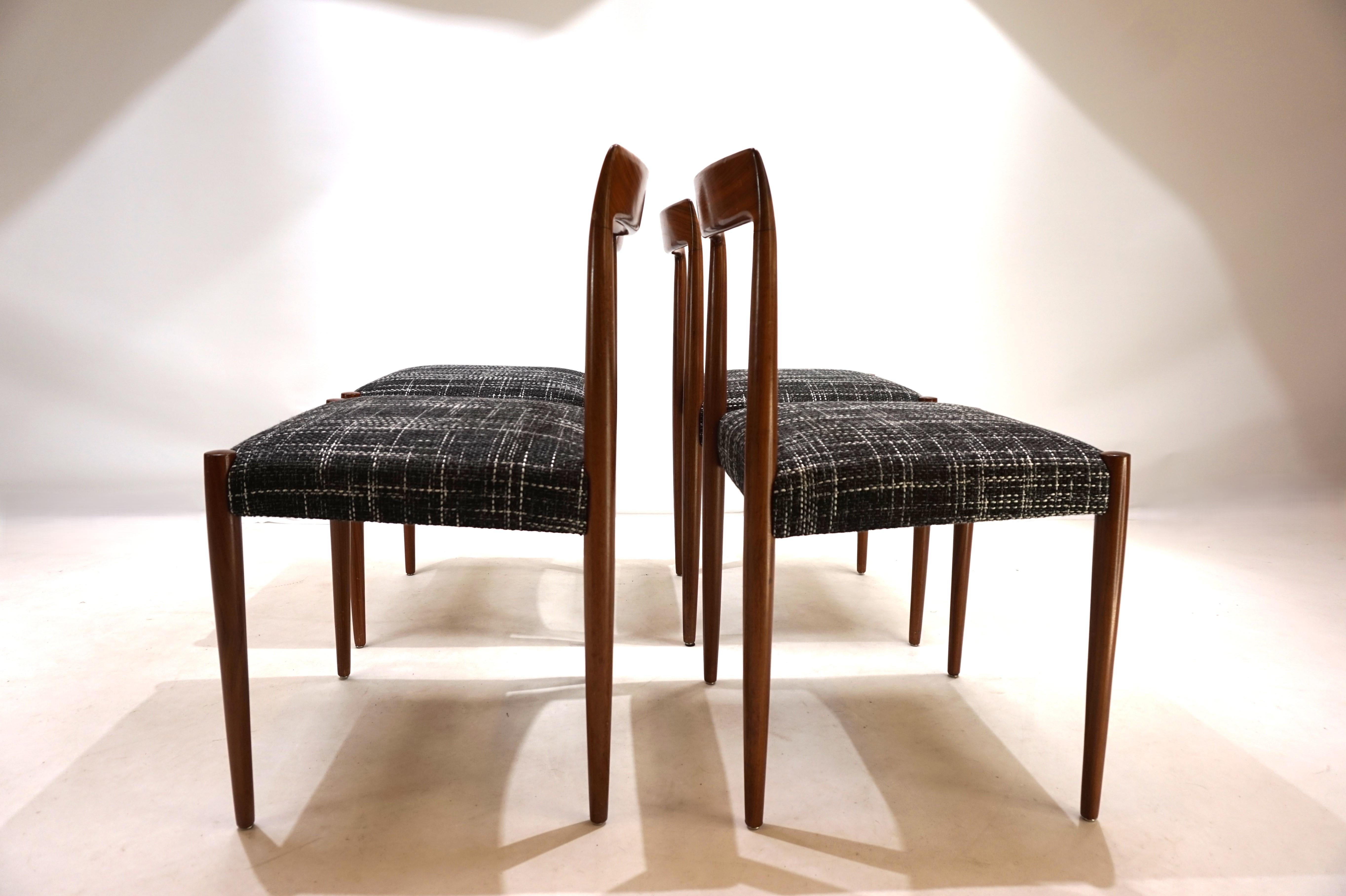 Teak Set di 4 sedie da pranzo in teak Lübke, 1960 in vendita