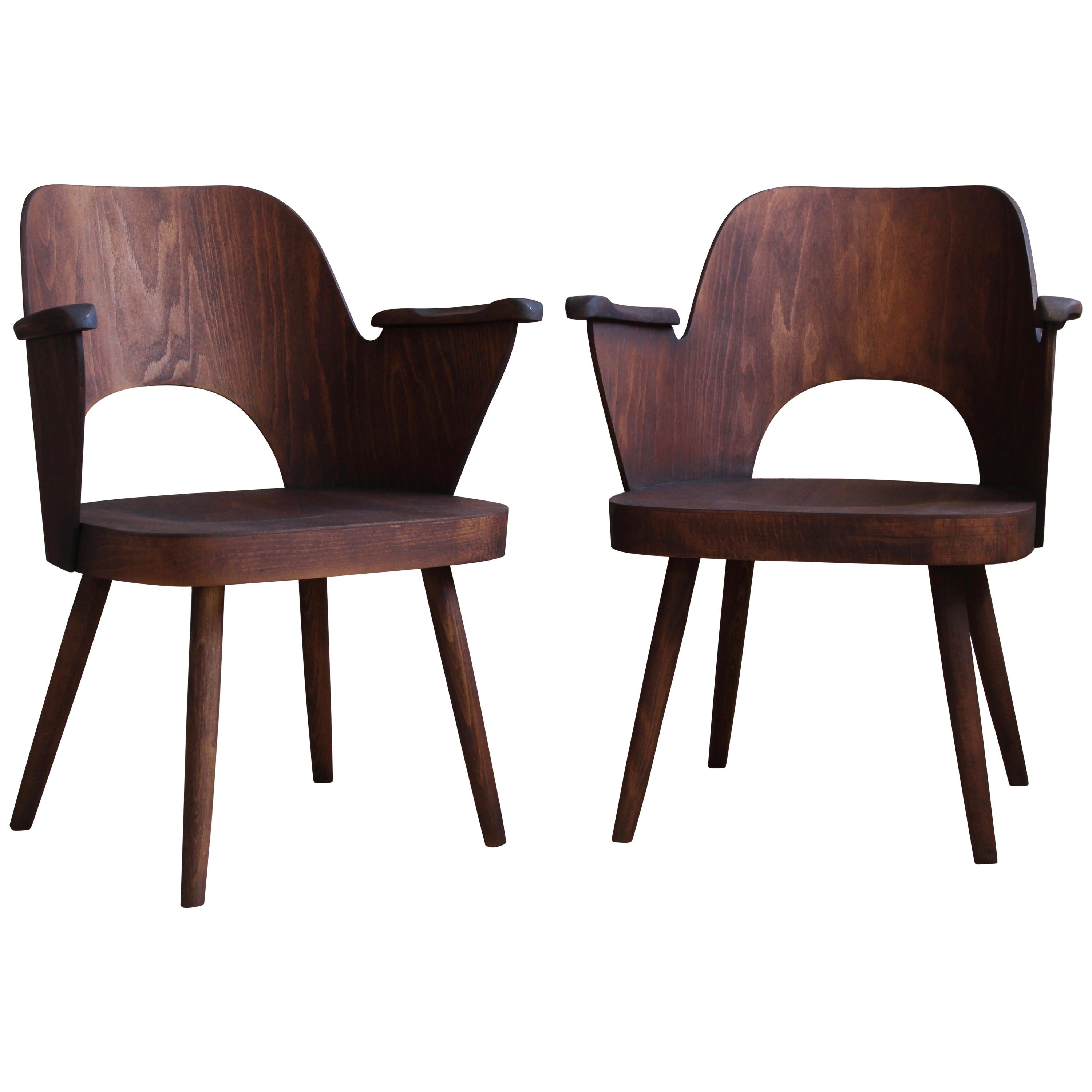Lubomír Hofmann Chairs for TON, 1960s, Beechwood Finished in Oil, Midcentury