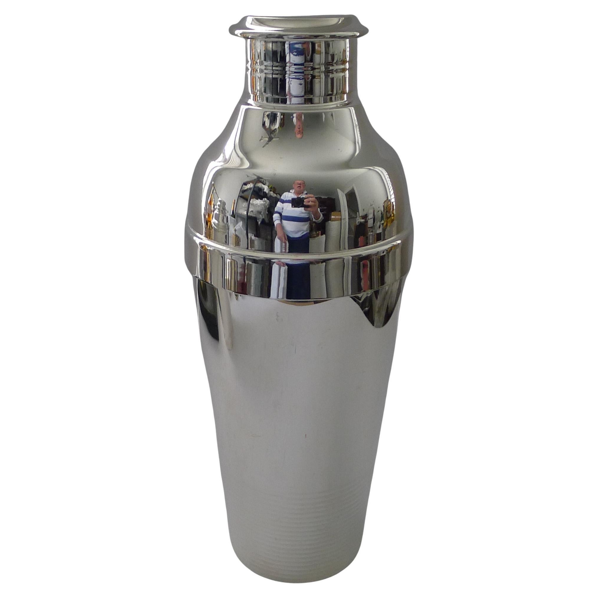 Luc Lanel For Christofle - Ondulations Cocktail Shaker c.1935