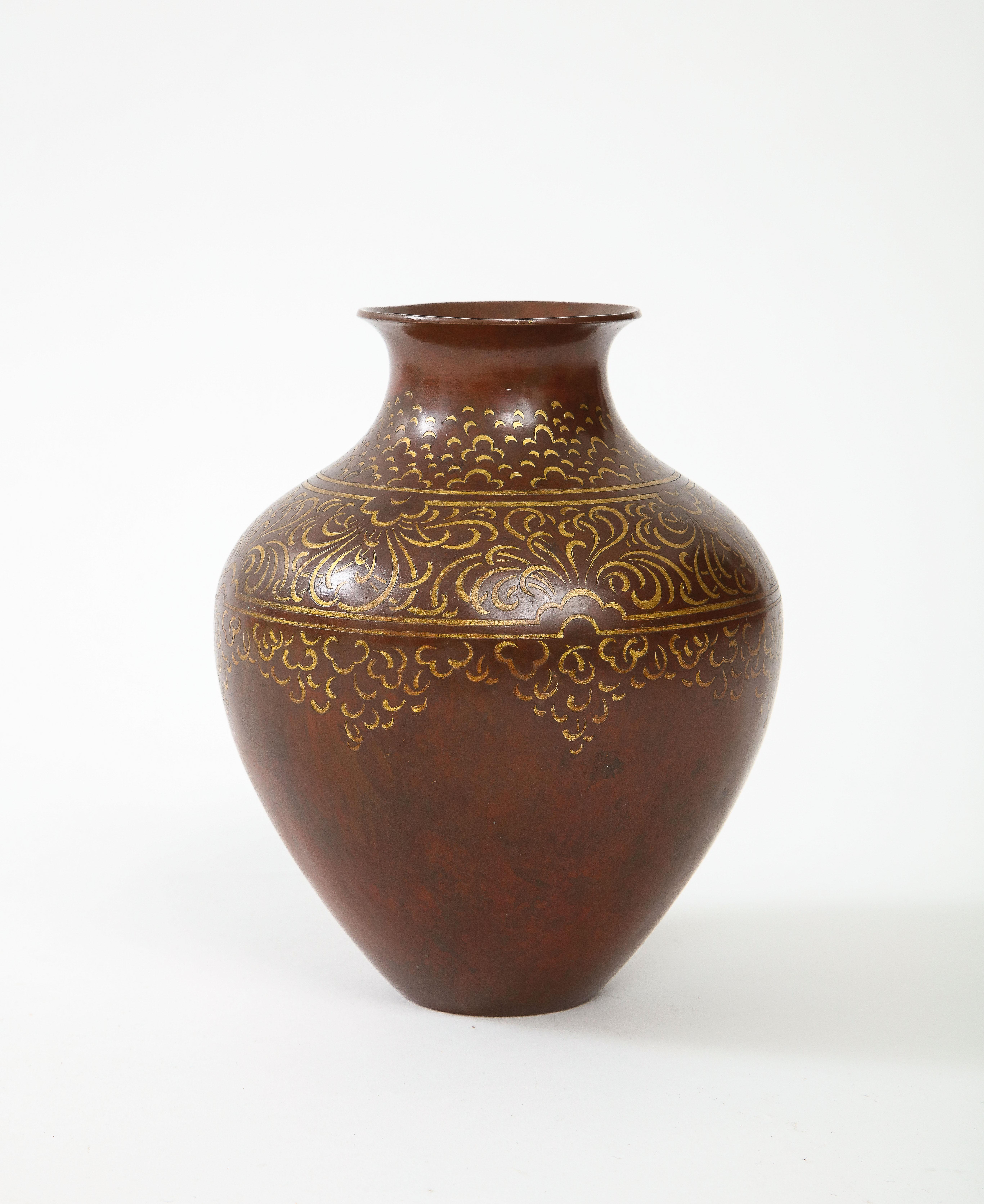 Early 20th Century Luc Lanel for Christofle Rare Art Deco Dinanderie Vase in Bronze, France, 1920s For Sale