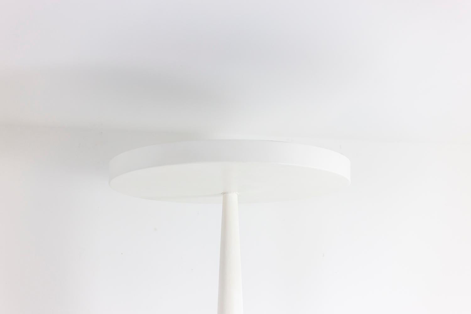 Luc Ramael Pour Prandina, Floor lamp “Équilibre F33” in Polypropylene In Good Condition In Saint-Ouen, FR