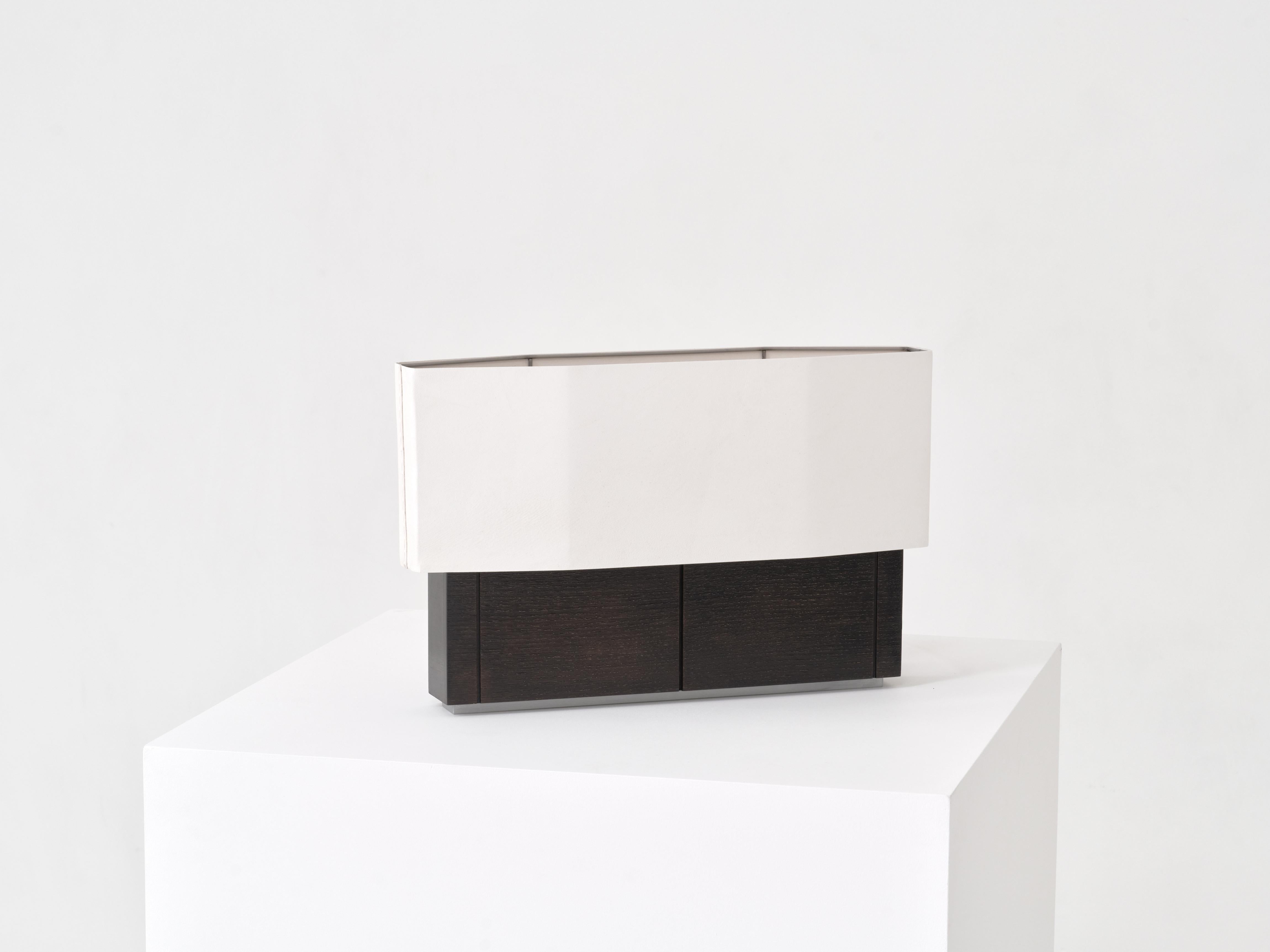 Britannique LUC, lampe de table, HAUS OF HU, 2024 en vente