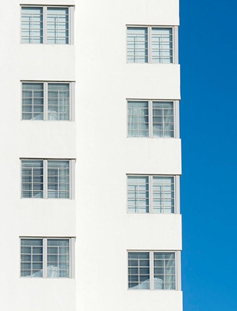 Miami Abstractions 2,  Architectural Landscape color Limited edition Photograph For Sale 1