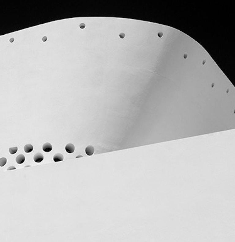 Cercles de Miami 1. Photographie de paysage architectural en noir et blanc en vente 2