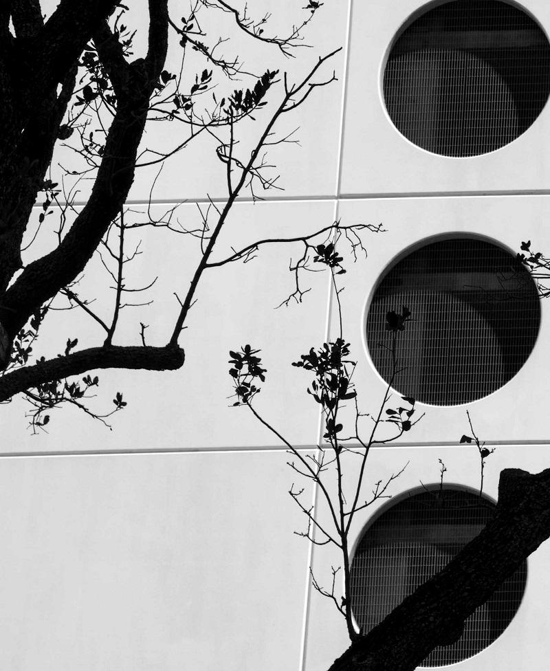 Miami Downtown,  Architectural noir et blanc  Photographie de paysage en vente 1