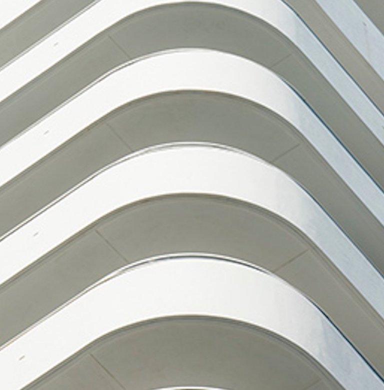 Miami Stripes 2, Paisaje arquitectónico Fotografía en color de edición limitada - Landscape Photograph Azul de Luca Artioli