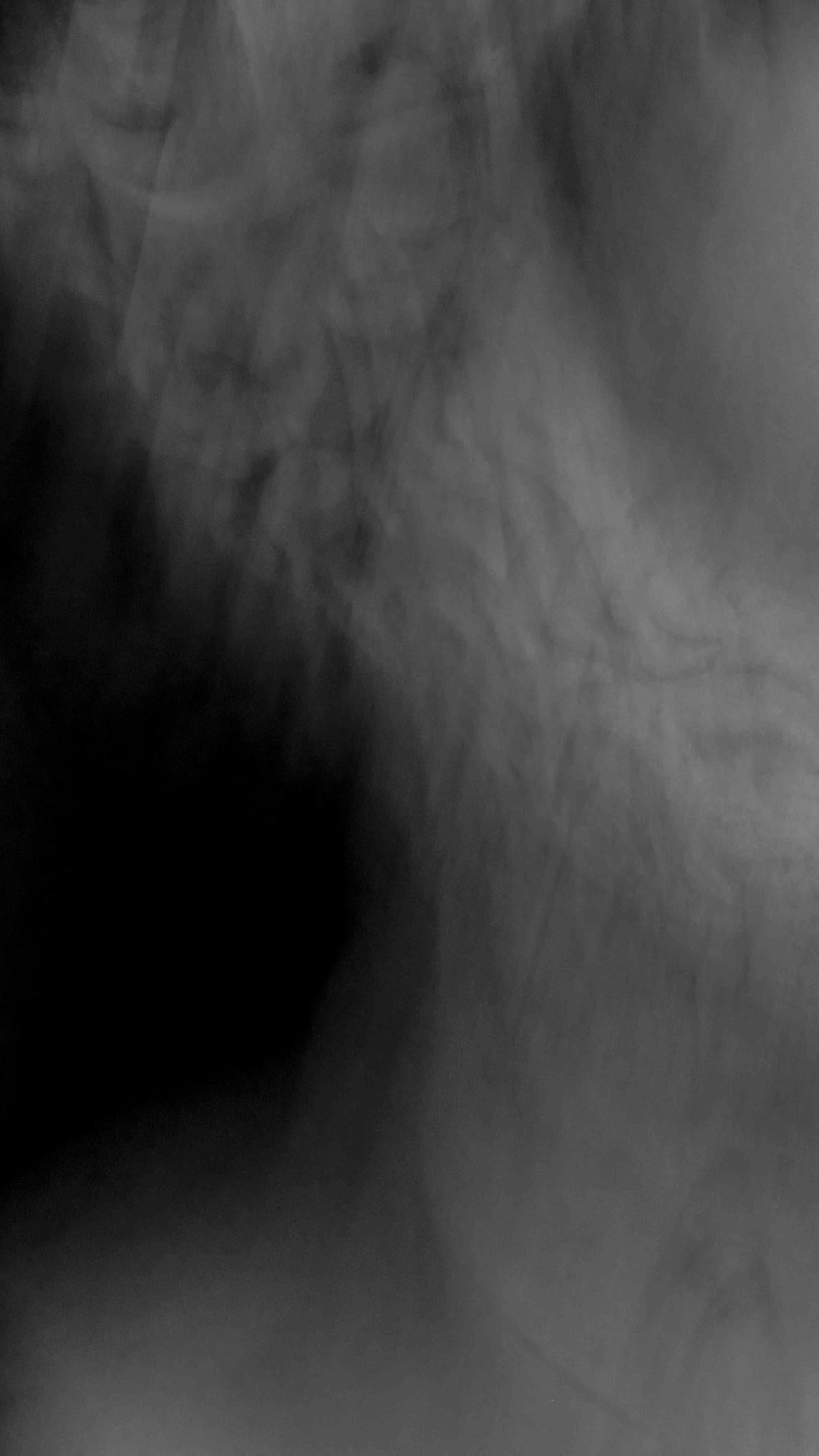 Roma 2021 M Vaticani 46bn. Photographie figurative en noir et blanc - Noir Black and White Photograph par Luca Artioli
