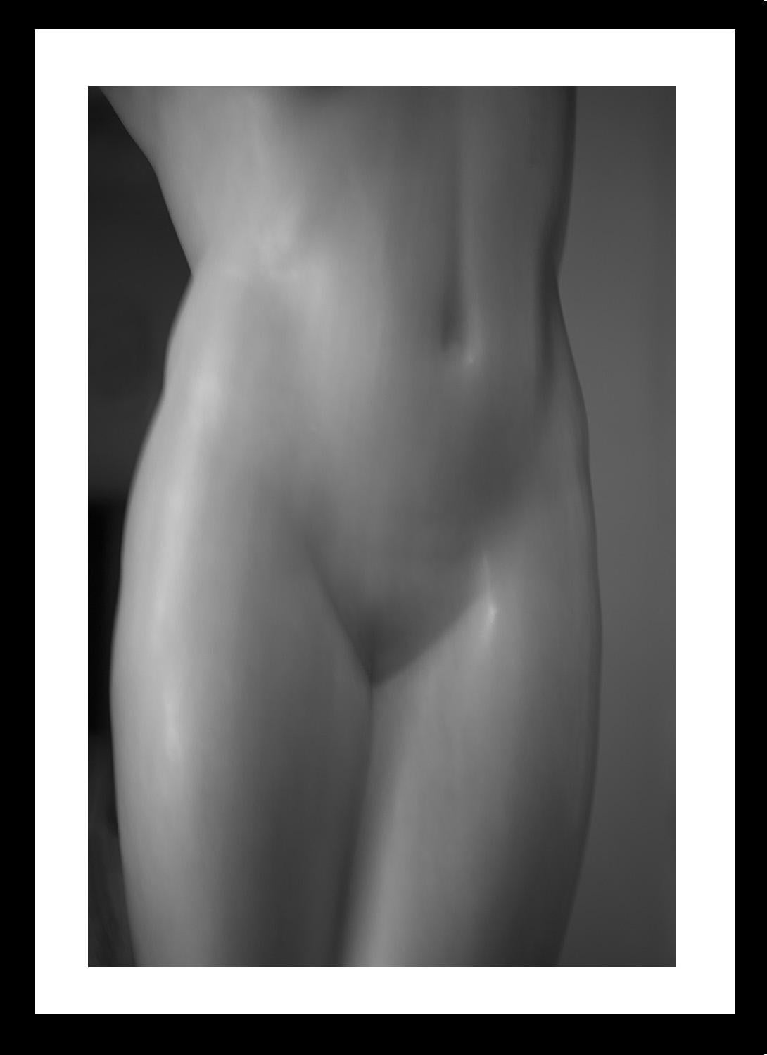 Touching the skin of the past is an extraordinary collection of Roman Statues captured with the ICM technique in order to make the marble skin like a truly human body. 'Touching the skin of the past I can feel the blood flow under the marble. Feel