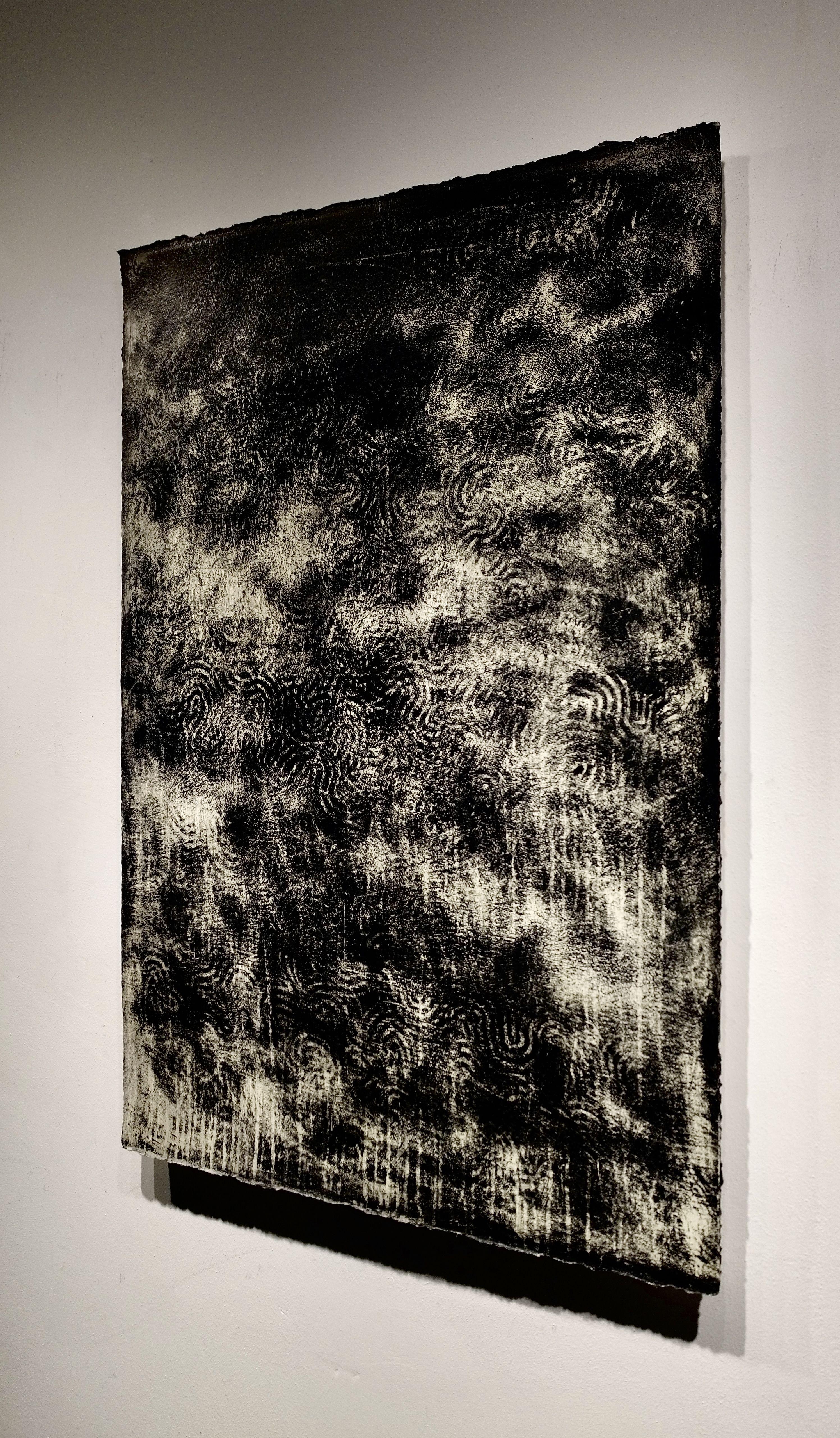 Eine lange, lange Nacht, Gemälde, Acryl auf Papier – Painting von Luca Brandi