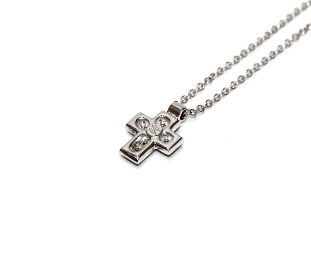 Modern Luca Carati 18K White Gold Cross Necklace For Sale