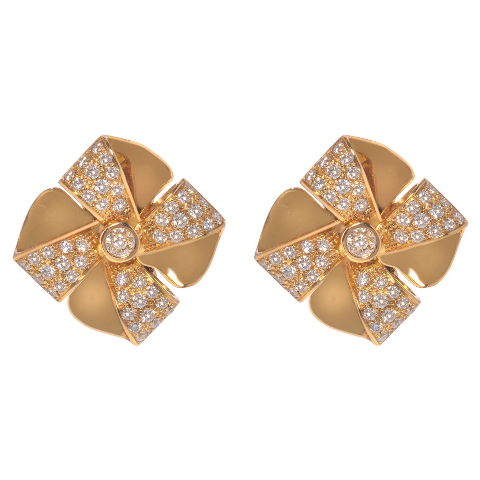 Luca Carati 18K Yellow Gold Diamond Flower Earrings 0.99Cttw For Sale