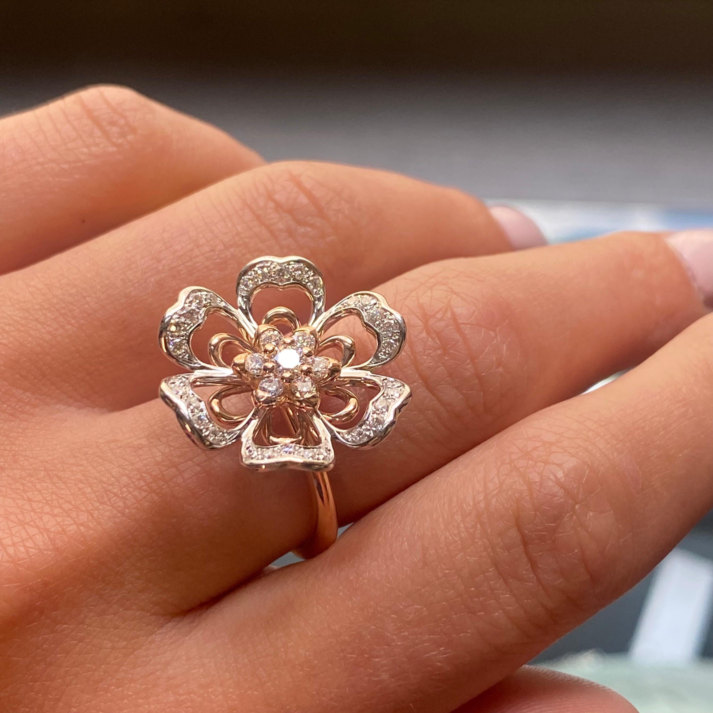 Round Cut Luca Carati Diamond Flower Cocktail Ring 18K Rose Gold 0.68Cttw C080 For Sale