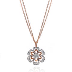 Luca Carati Diamant-Blumenanhänger-Halskette aus 18 Karat Roségold mit 1,11 Gesamtkaratgewicht