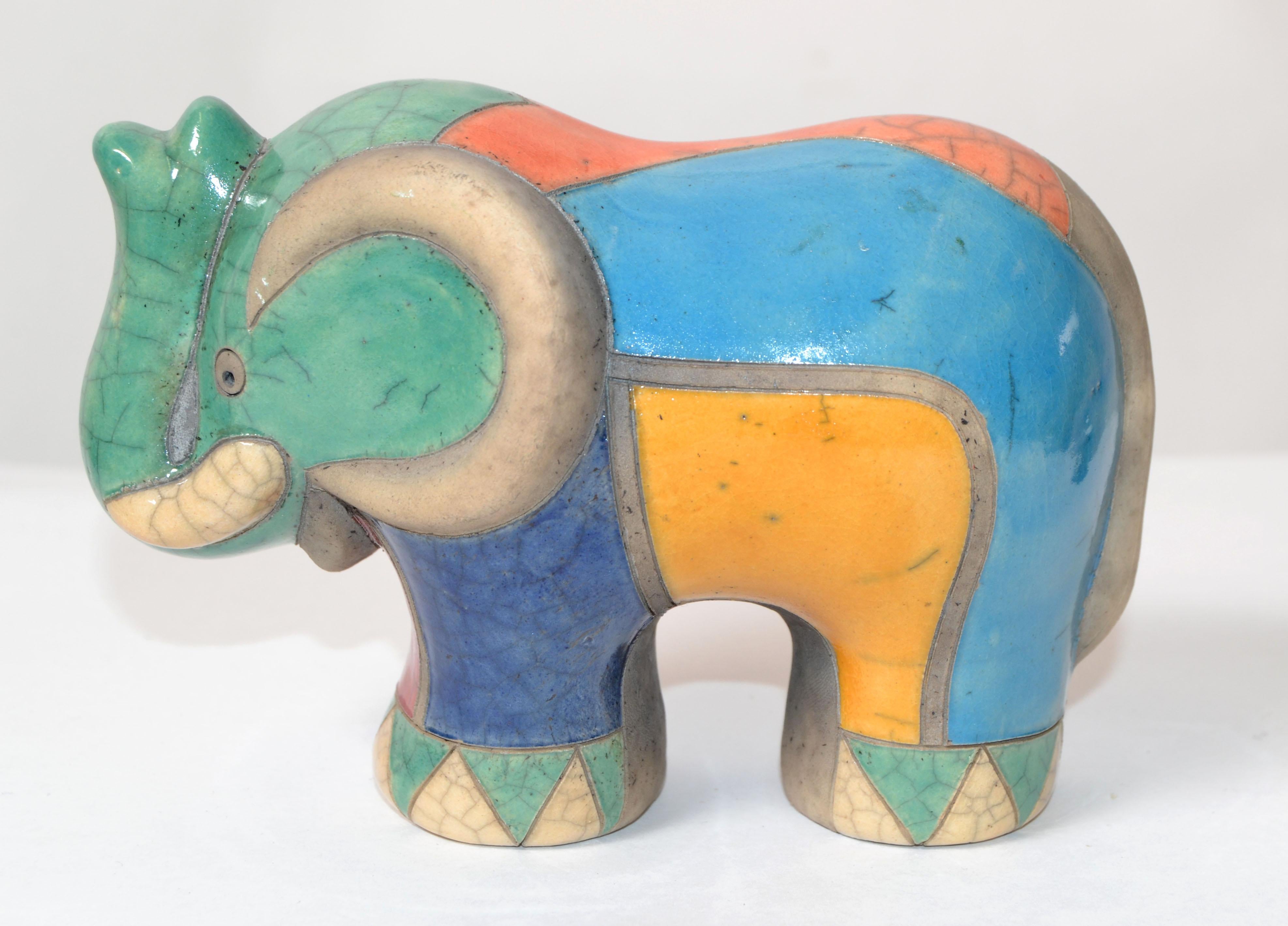 italien Sculpture d'éléphant en céramique colorée mi-siècle moderne marquée Luca CL, Italie, 1970 en vente