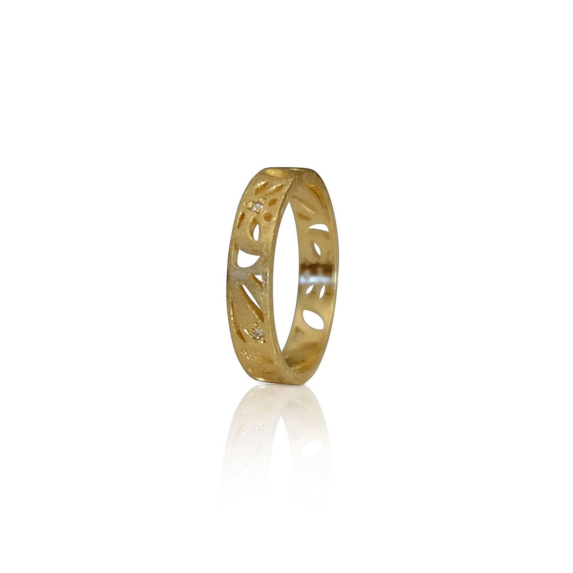 Women's Luca Jouel Diamond Floral Motif Ring in Yellow Gold For Sale