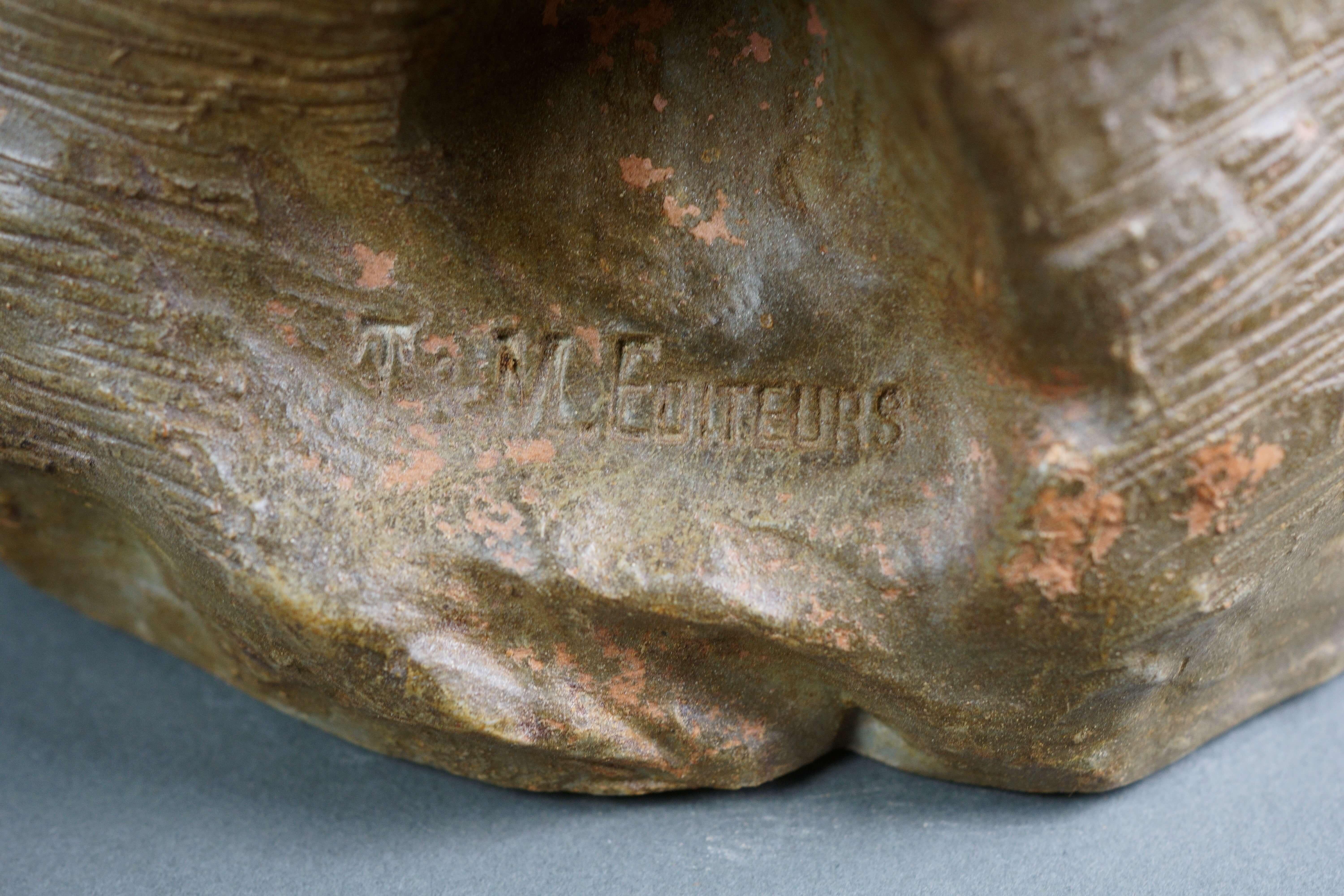 Gran escultura francesa Art Nouveau de terracota patinada firmada en venta 2