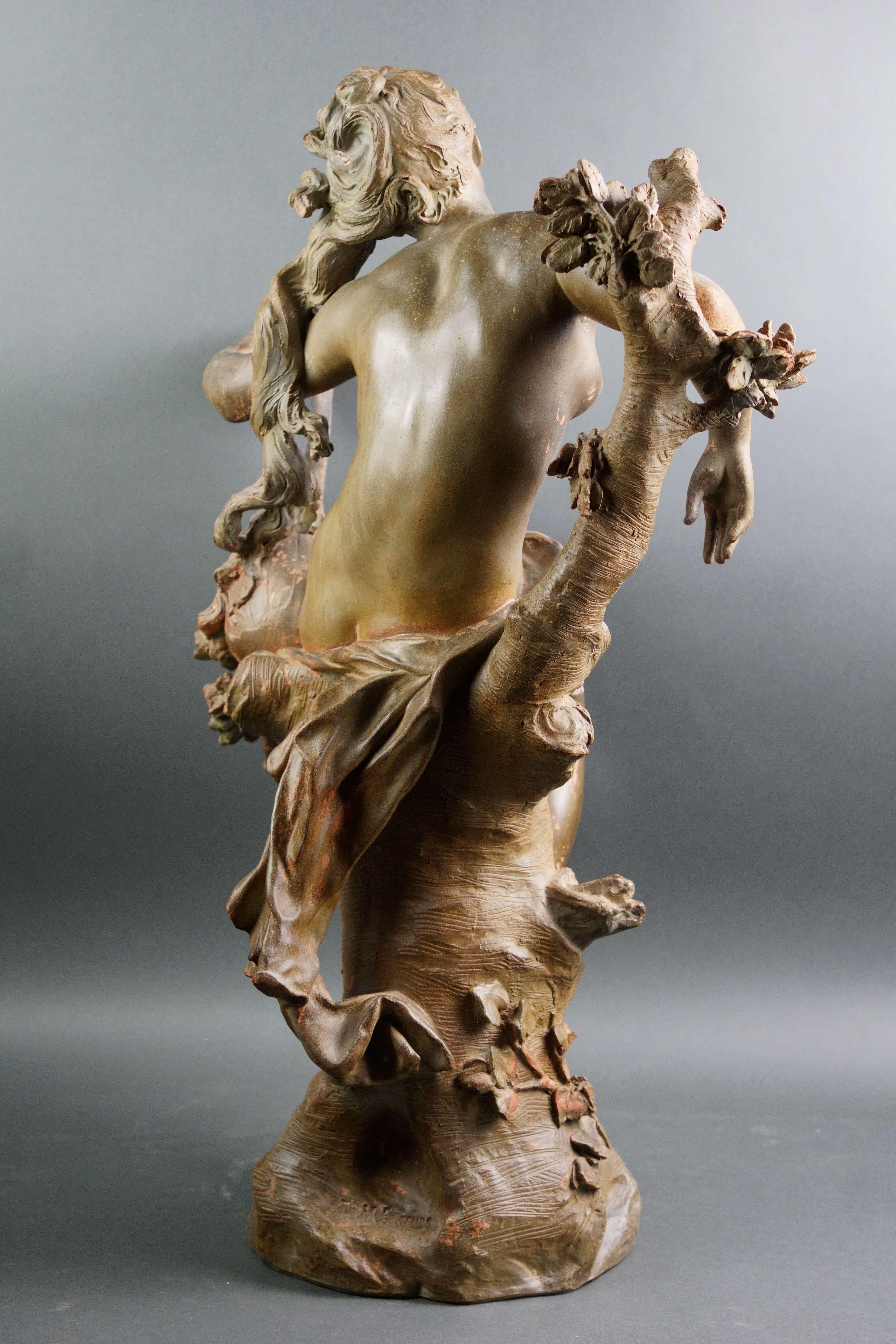 Gran escultura francesa Art Nouveau de terracota patinada firmada en venta 3