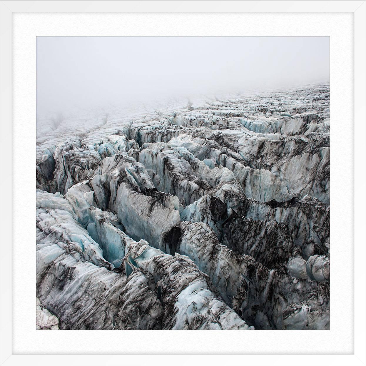 La Orilla 02 - Landscape Print Gris de Luca Marziale