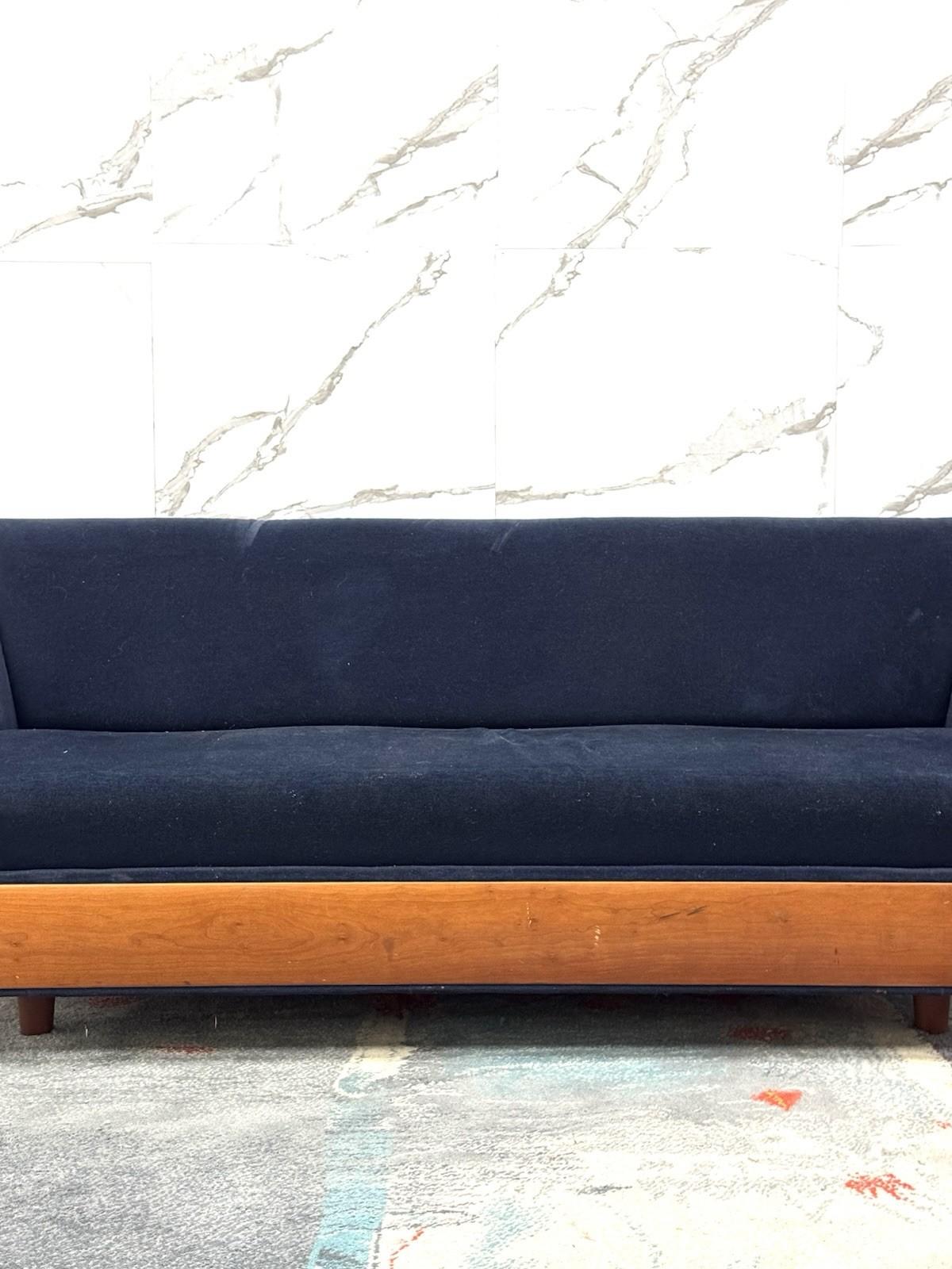 Luca Meda Molteni & C Sofa Primafila Design Maple 1991 For Sale 2