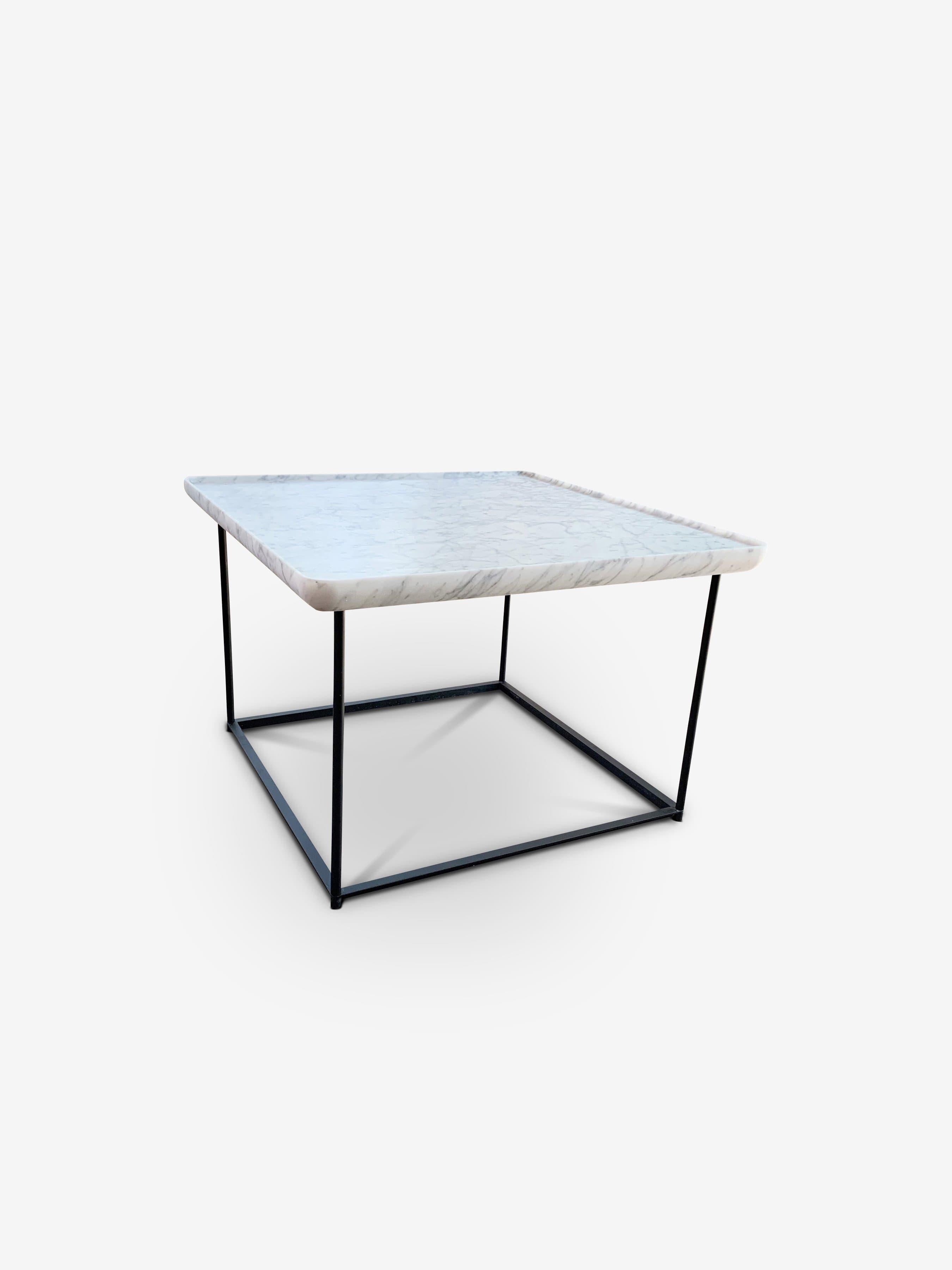 Mesa cuadrada Luca Nichetto 381 Torei de mármol by Cassina Italiano en venta