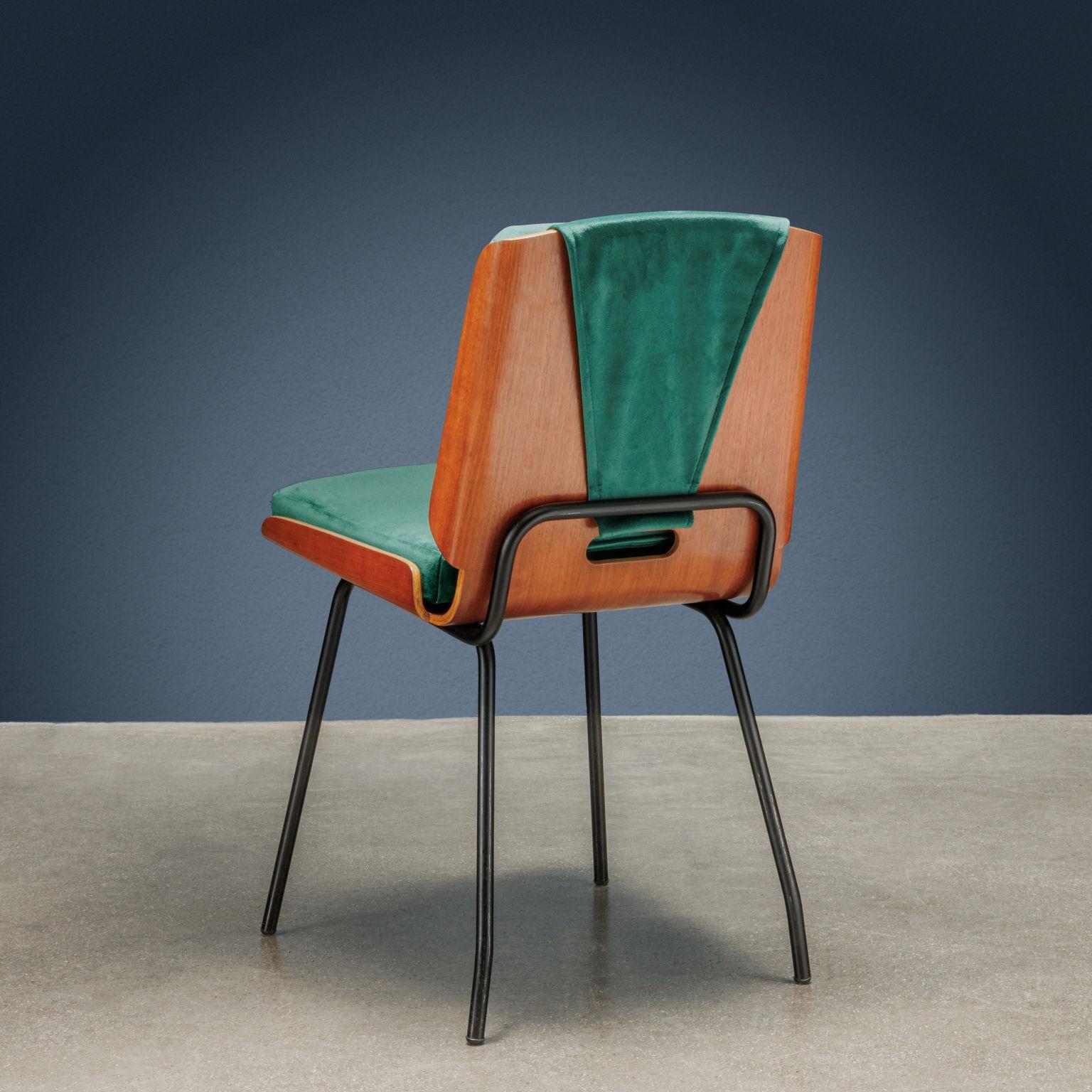 Italian Lucania chair by Giancarlo De Carlo for Arflex For Sale