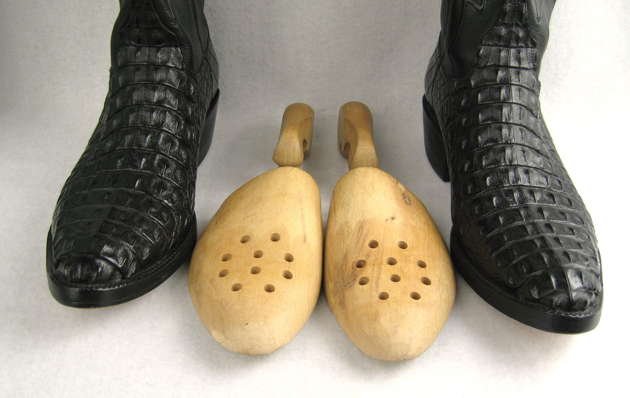 Lucchese Cowboy boots Handmade Horned Back Alligator - Black 10 D  For Sale 6