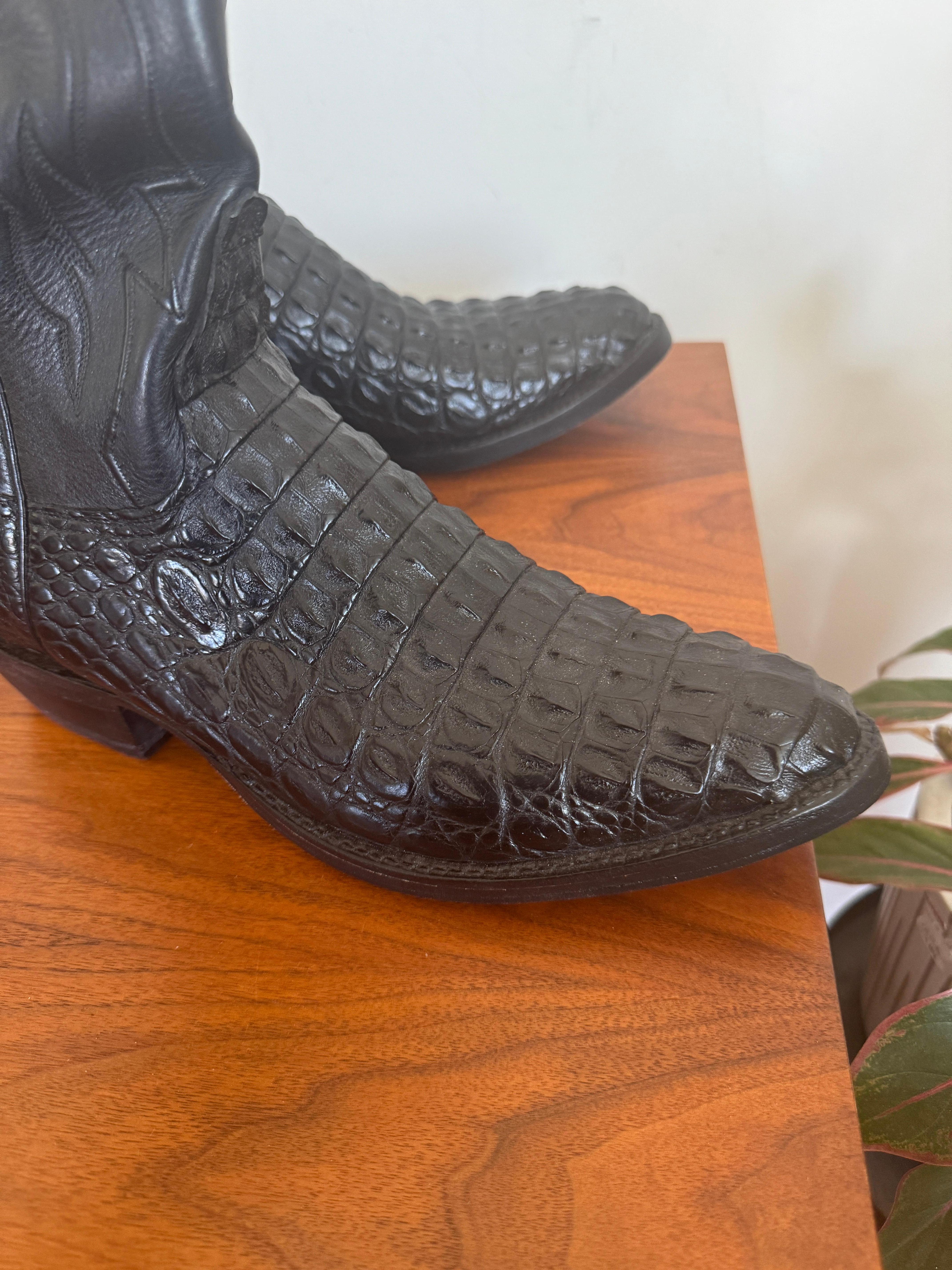Stivali da cowboy Lucchese fatti a mano con alligatore cornuto - Nero 10 D. A. in vendita 11