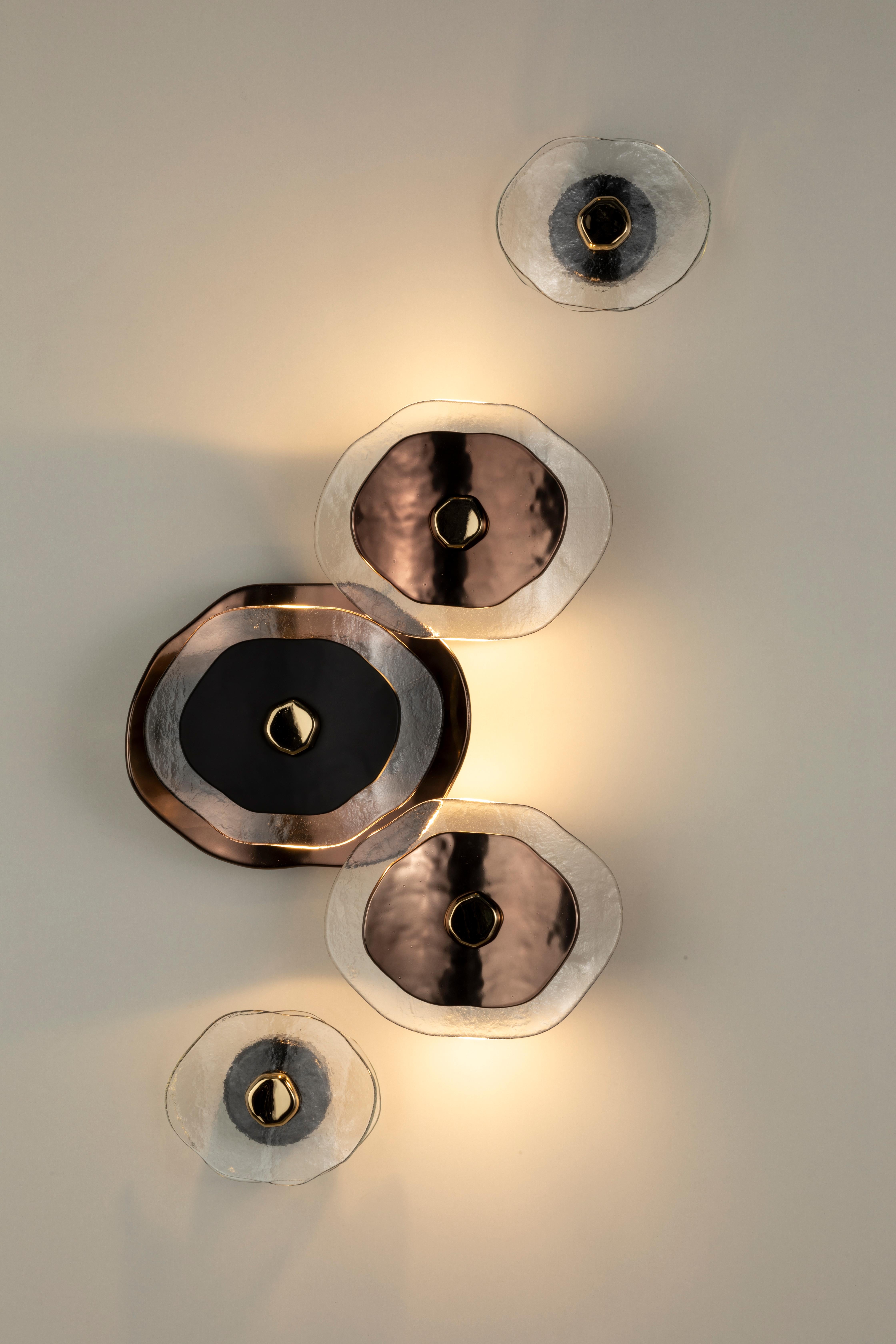 Wall light 5 flowers with petals in clear, bronze and black glass In New Condition For Sale In Prato, IT