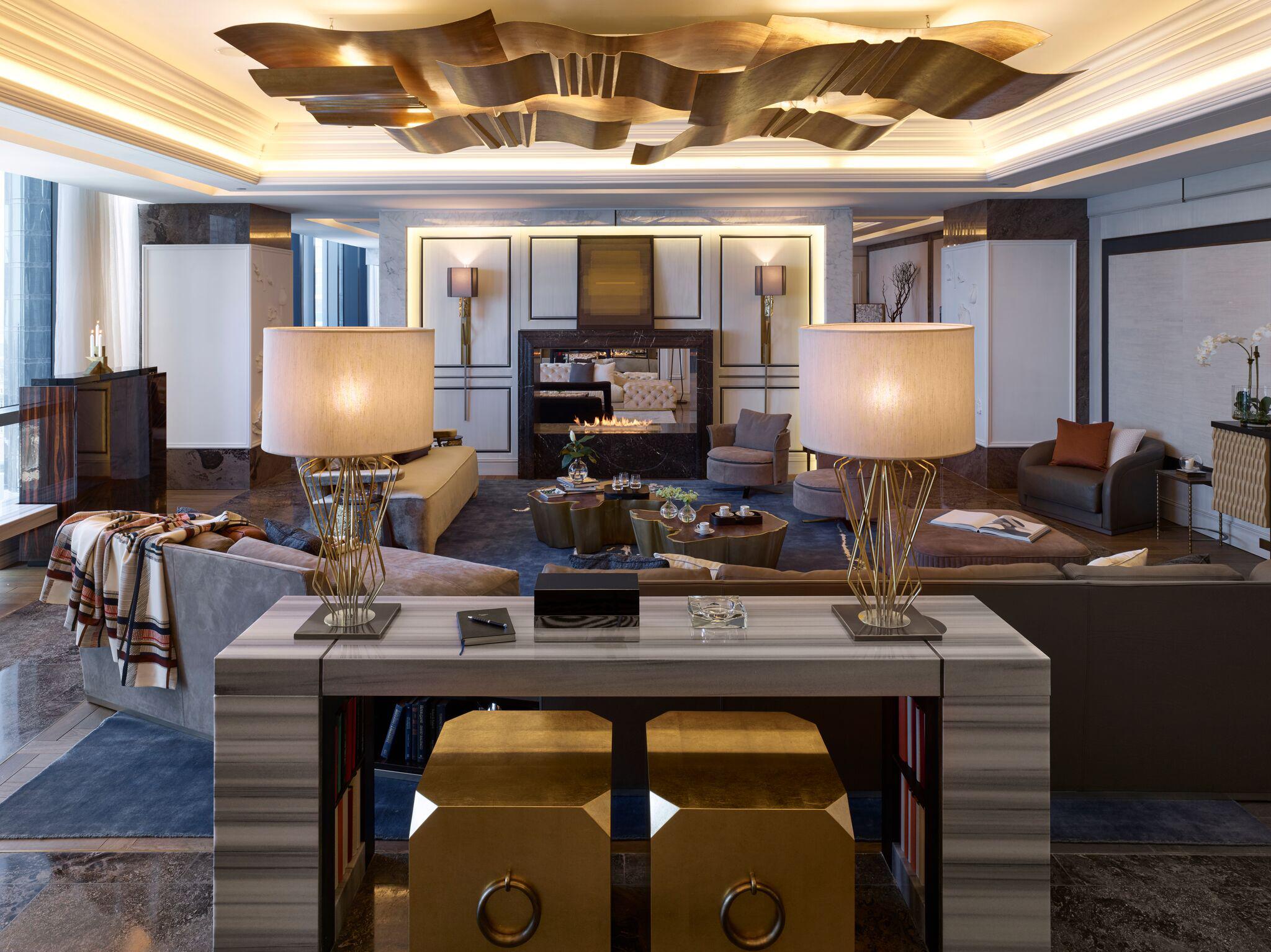 Burnished Modern large brass table light For Sale